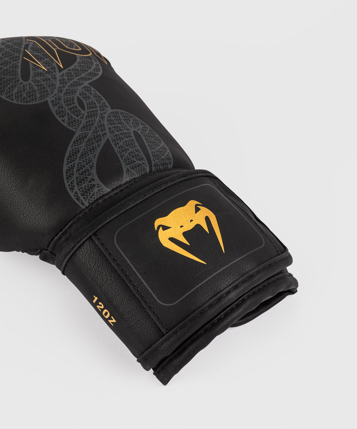 Gants de Boxe Venum Serpenti – Noir/Argent/Or
