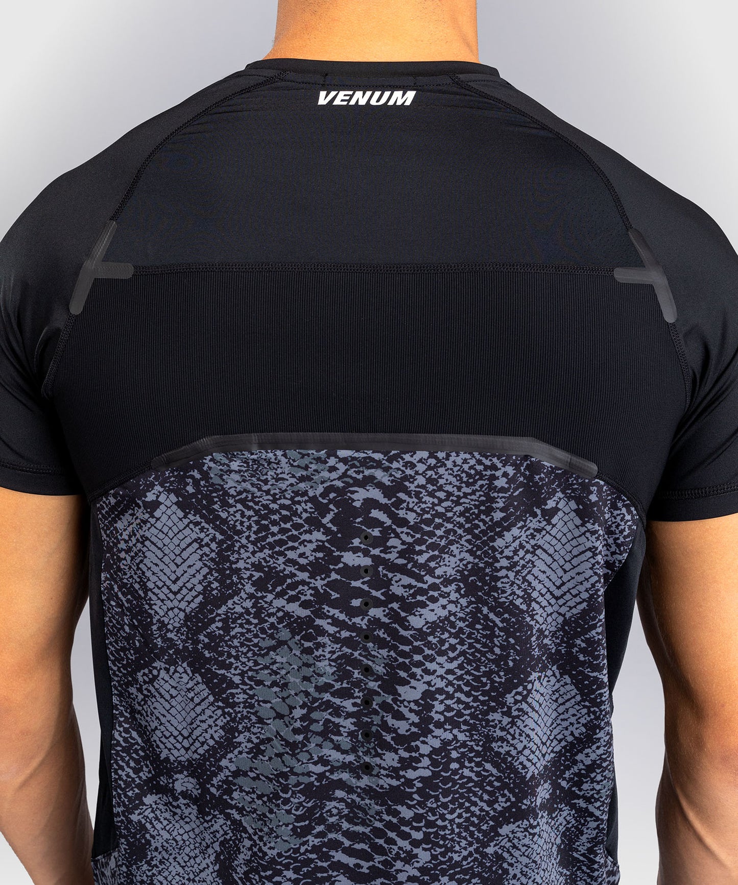 VENUM G-Fit Scales Dry Tech - Black/ Charcoal Grey