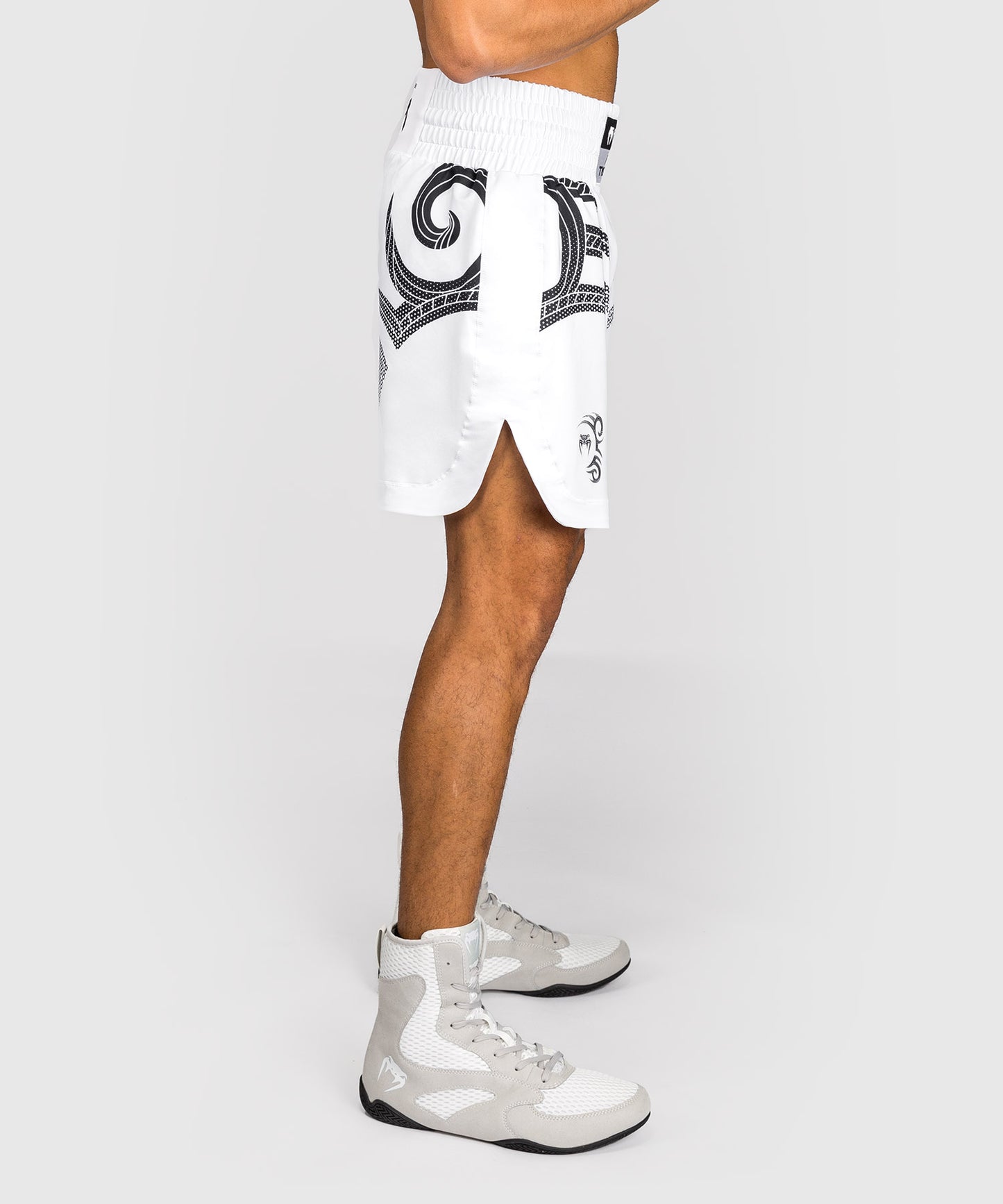 Venum x Mike Tyson Tiger Pantalones Cortos de Boxeo - Blanco Óptico/Negro Profundo