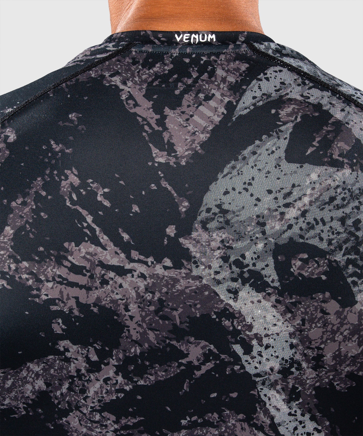 Venum Rage & Workout Long Sleeve Rashguard - Black/Grey