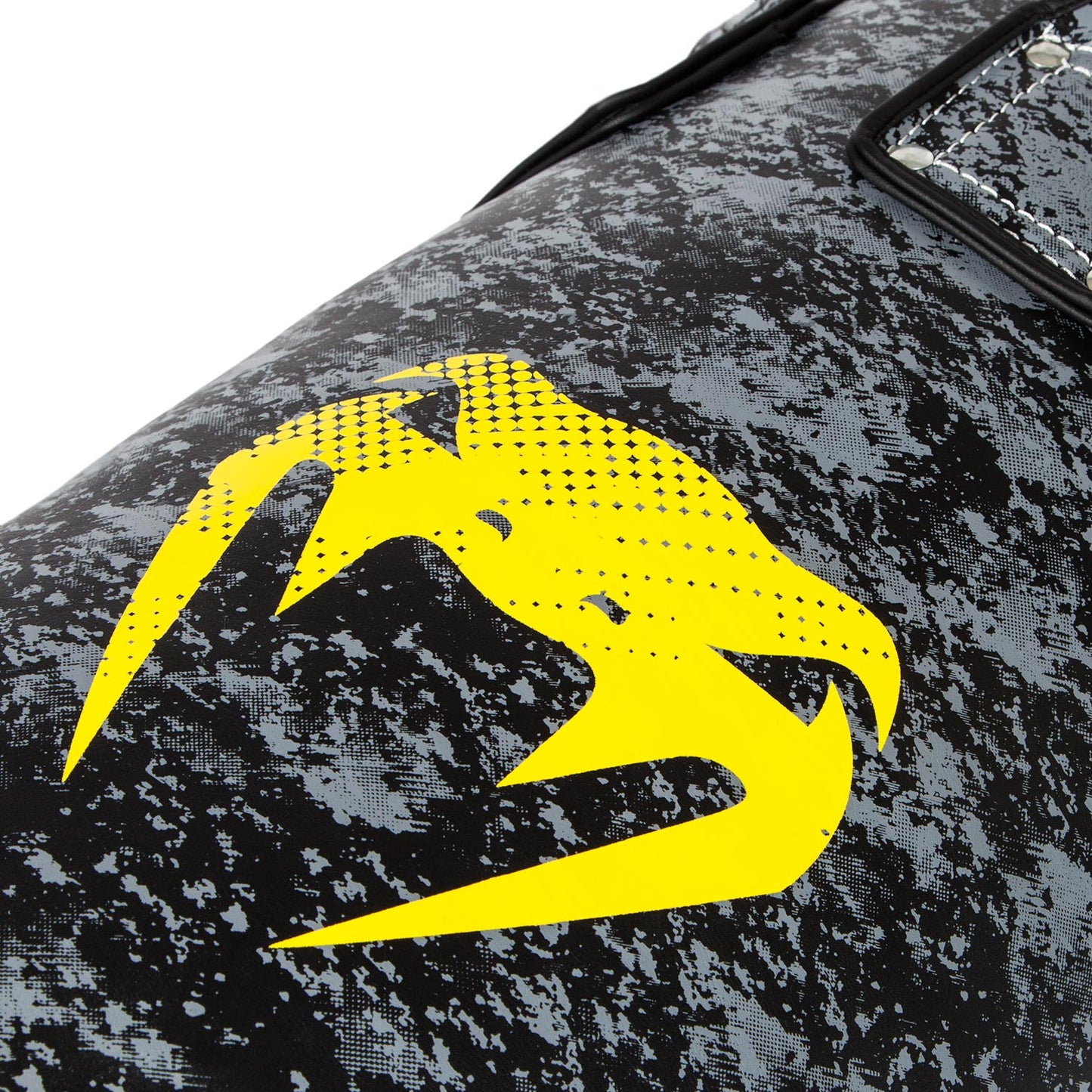 Venum Tramo punching bag - Full