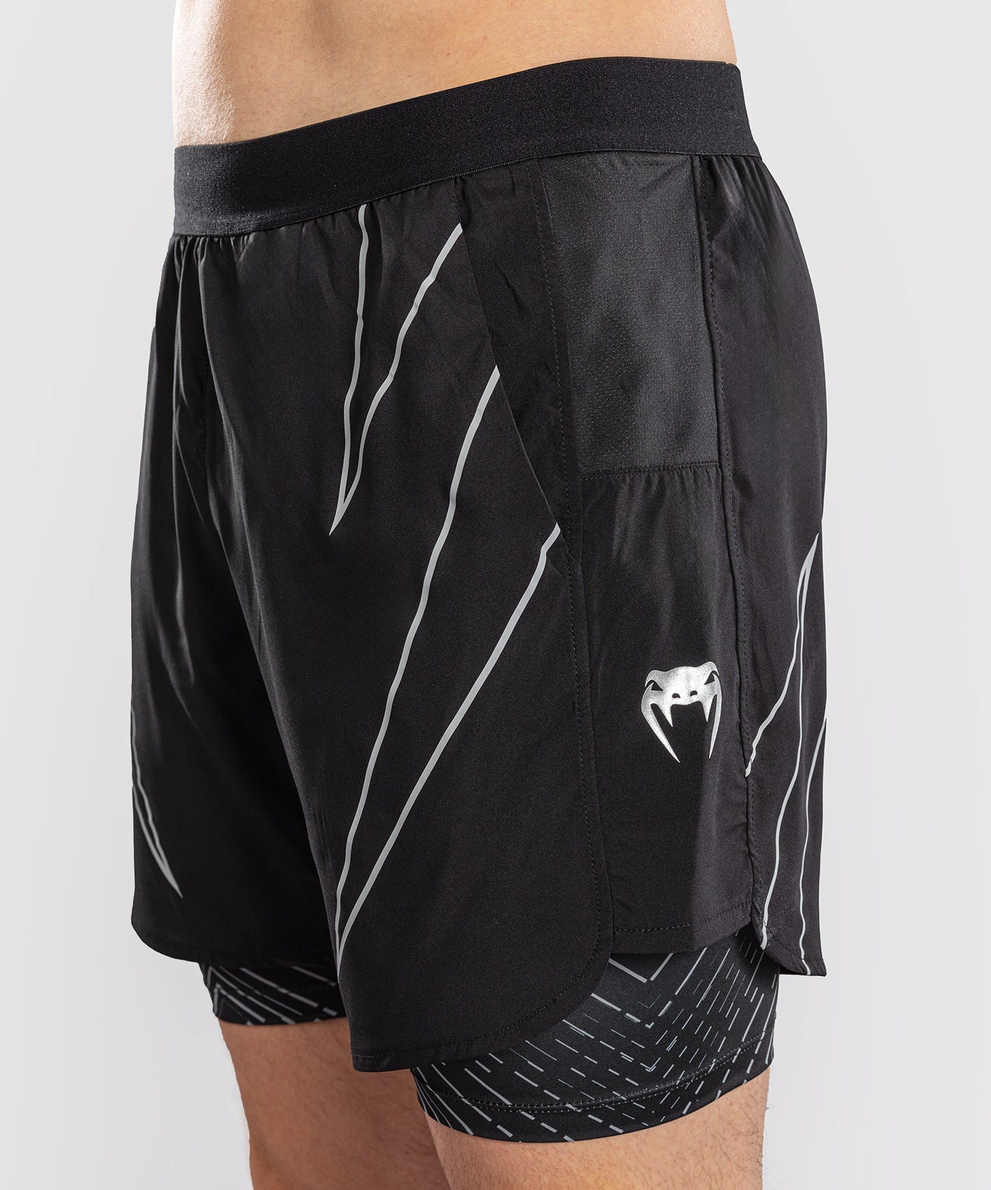 Venum Midnight Fury Pantalón Corto de Entrenamiento – Negro/Gris/Plata