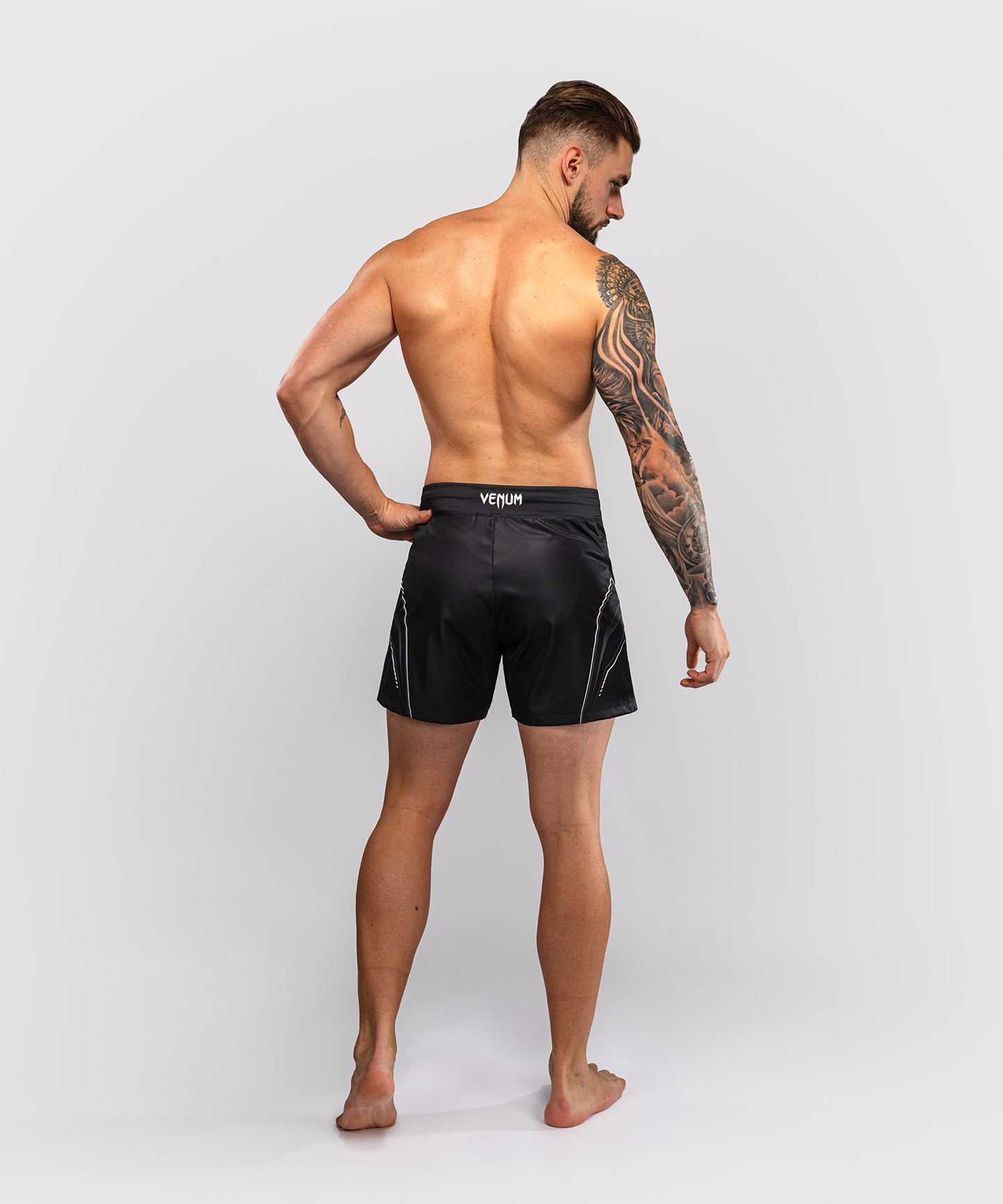 Venum Streamline Fightshorts - Black/White