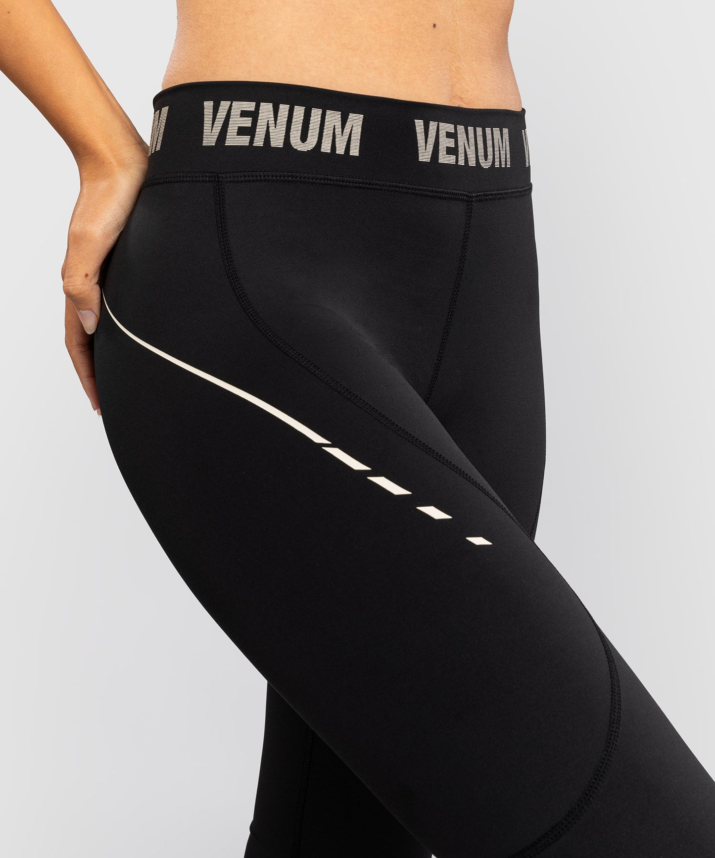 Venum Adrenaline Leggings da donna – Nero/Avorio