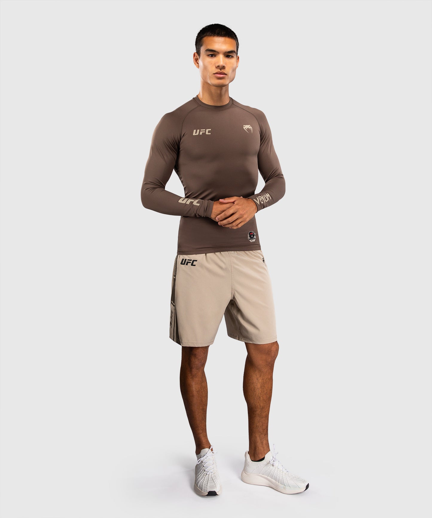 Venum UFC Unity by Venum Authentic Fight Week Rashguard Técnico de Manga Larga para Hombre - Marrón
