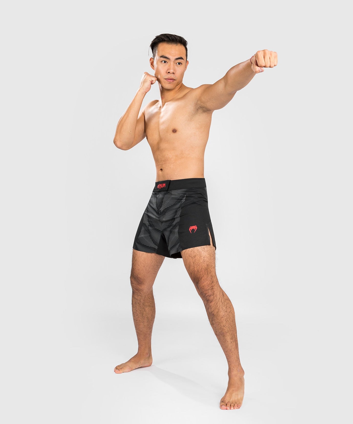 Short de MMA Venum Phantom - Noir/Rouge