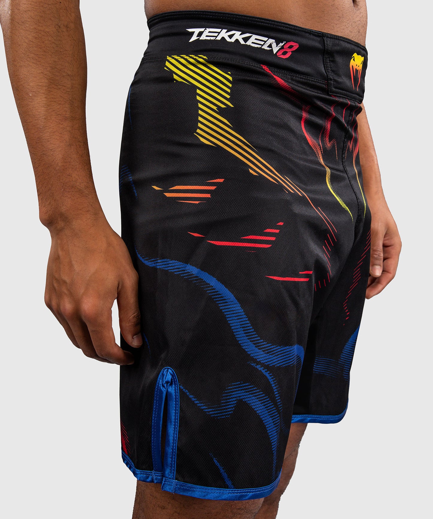 Venum x TEKKEN 8 Pantaloncini da Combattimento - Yoshimitsu - Nero/Arancione