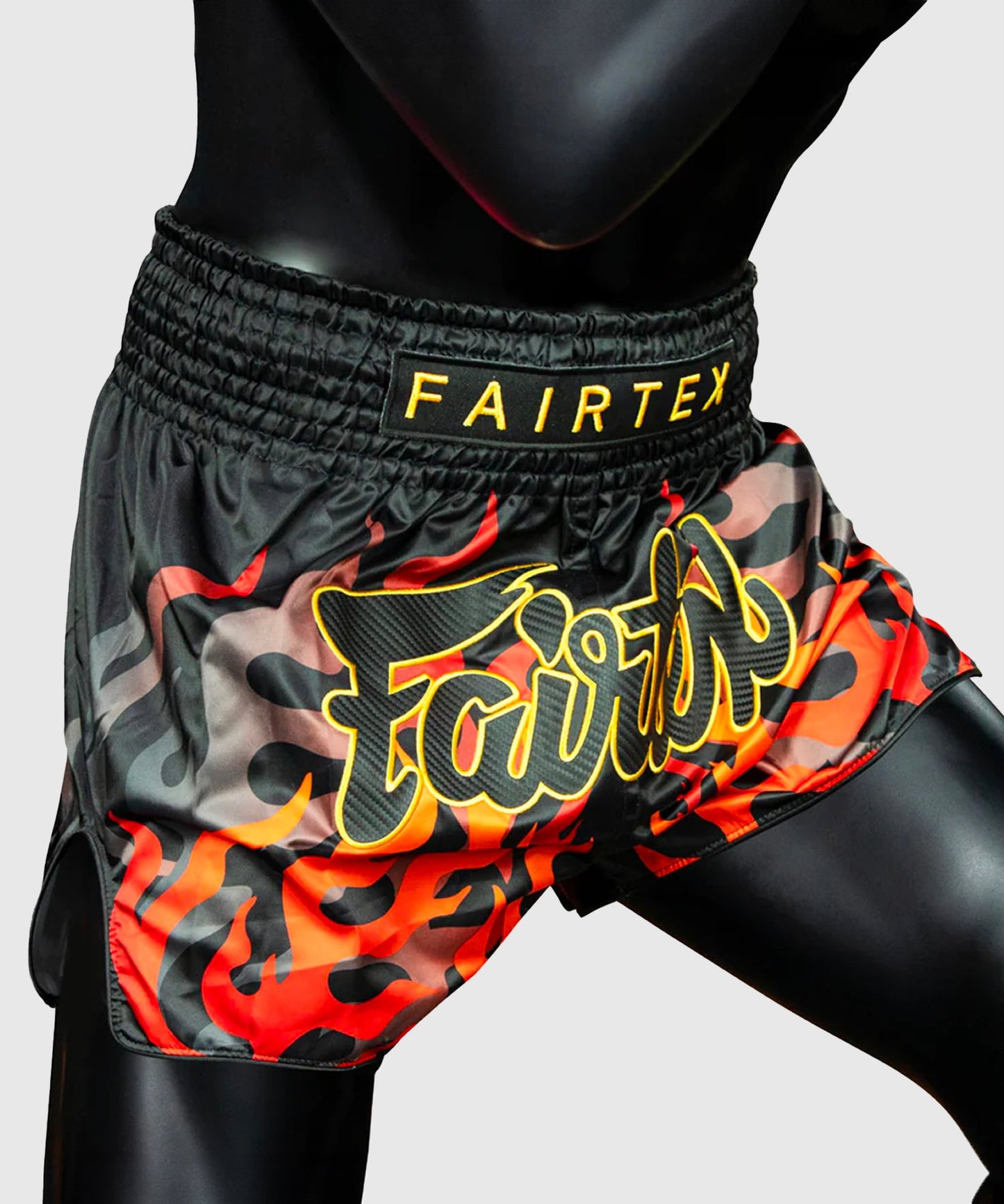 Fairtex Volcano Pantalones Cortos de Muay Thai - Volcano