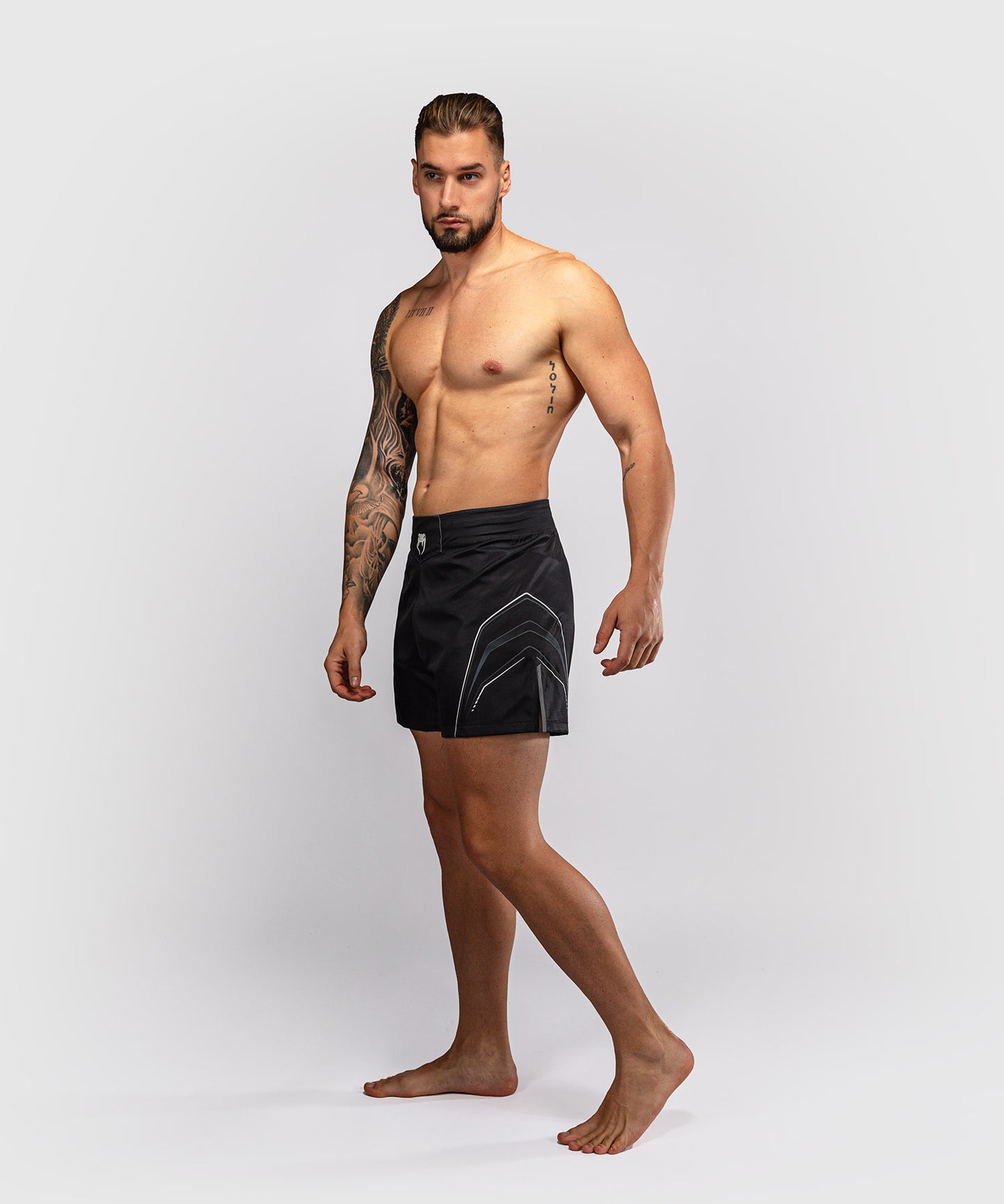 Venum Streamline Fightshorts - Black/White