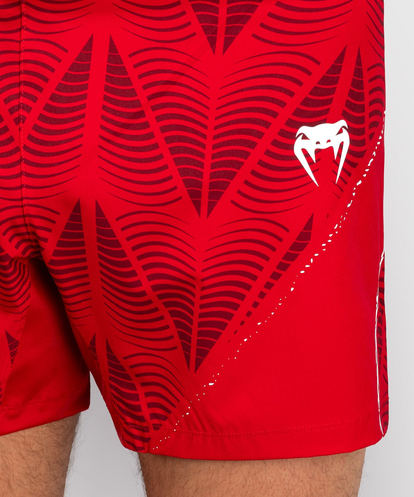 UFC Zenith by Venum Authentic Fight Night Kurze Passform Fight Short Herren - Rot