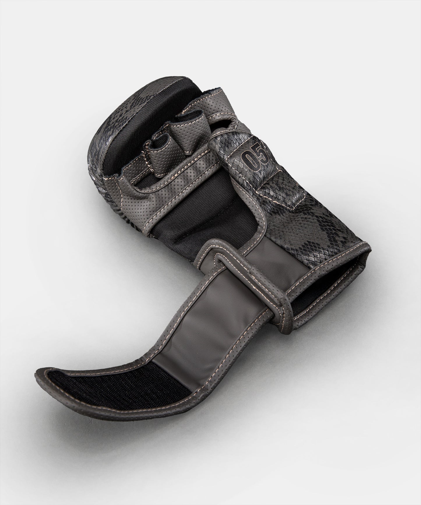 Venum Midnight Fury Guantes de Sparring MMA - Negro/Gris/Plata