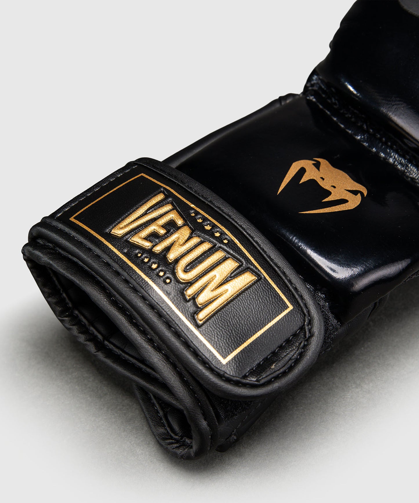 Gants de Sparring Venum Attack 2.0 – Noir/Or