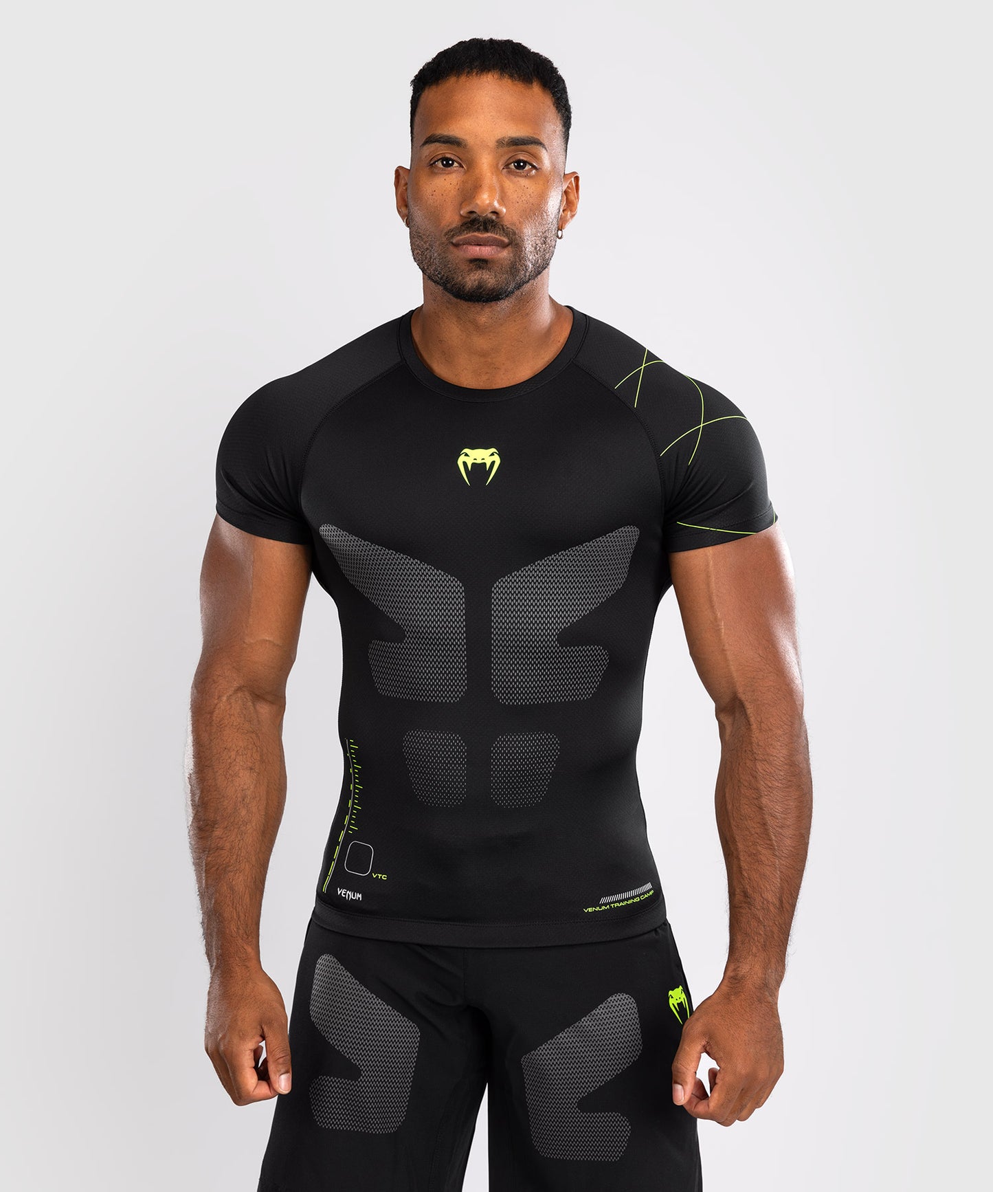 Venum Training Camp 4.0 Kurzarm Rashguard - Schwarz/Neo-Grün