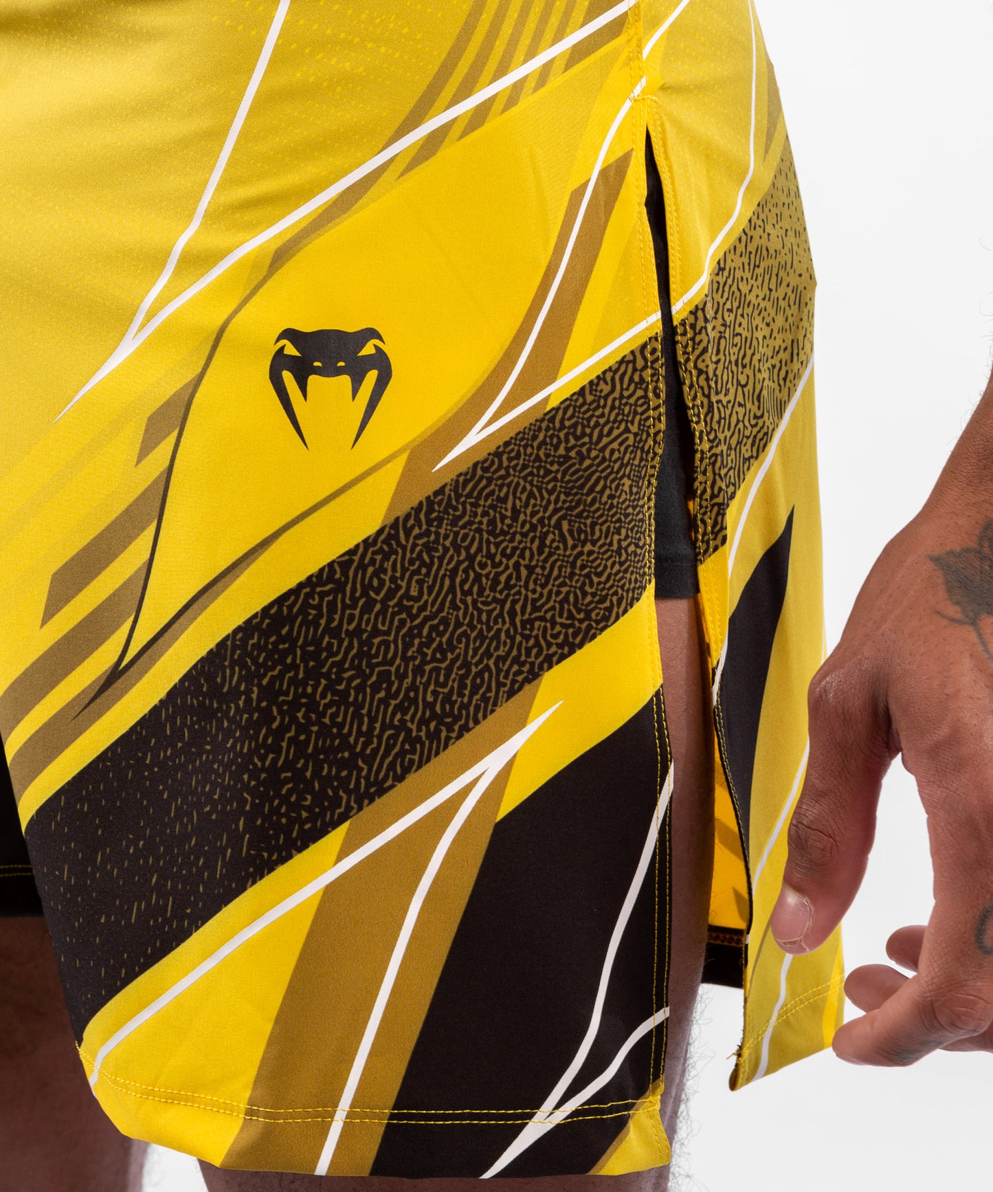 Fightshort Homme UFC Venum Authentic Fight Night Gladiator - Jaune