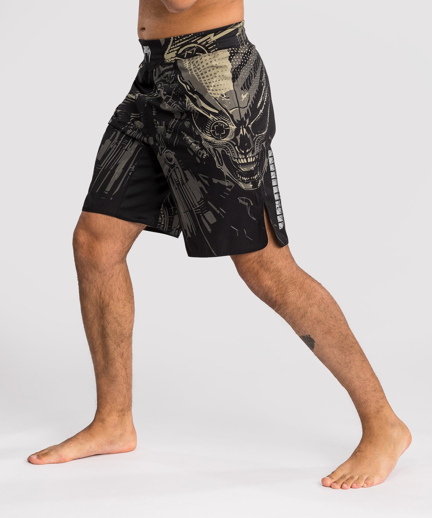 Pantalones cortos de combate Venum Space Invader - Negro/Arena