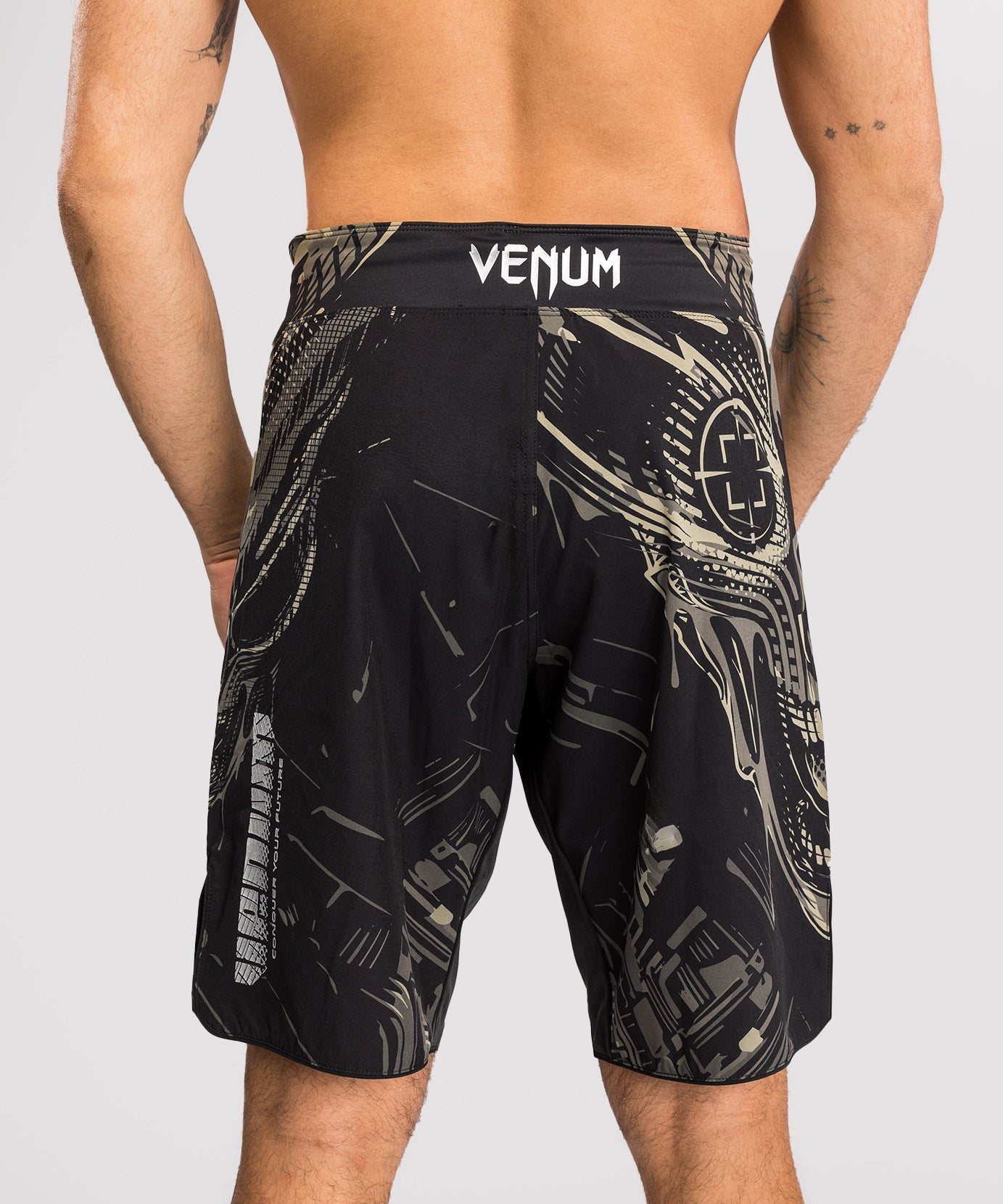 Pantalones cortos de combate Venum Space Invader - Negro/Arena
