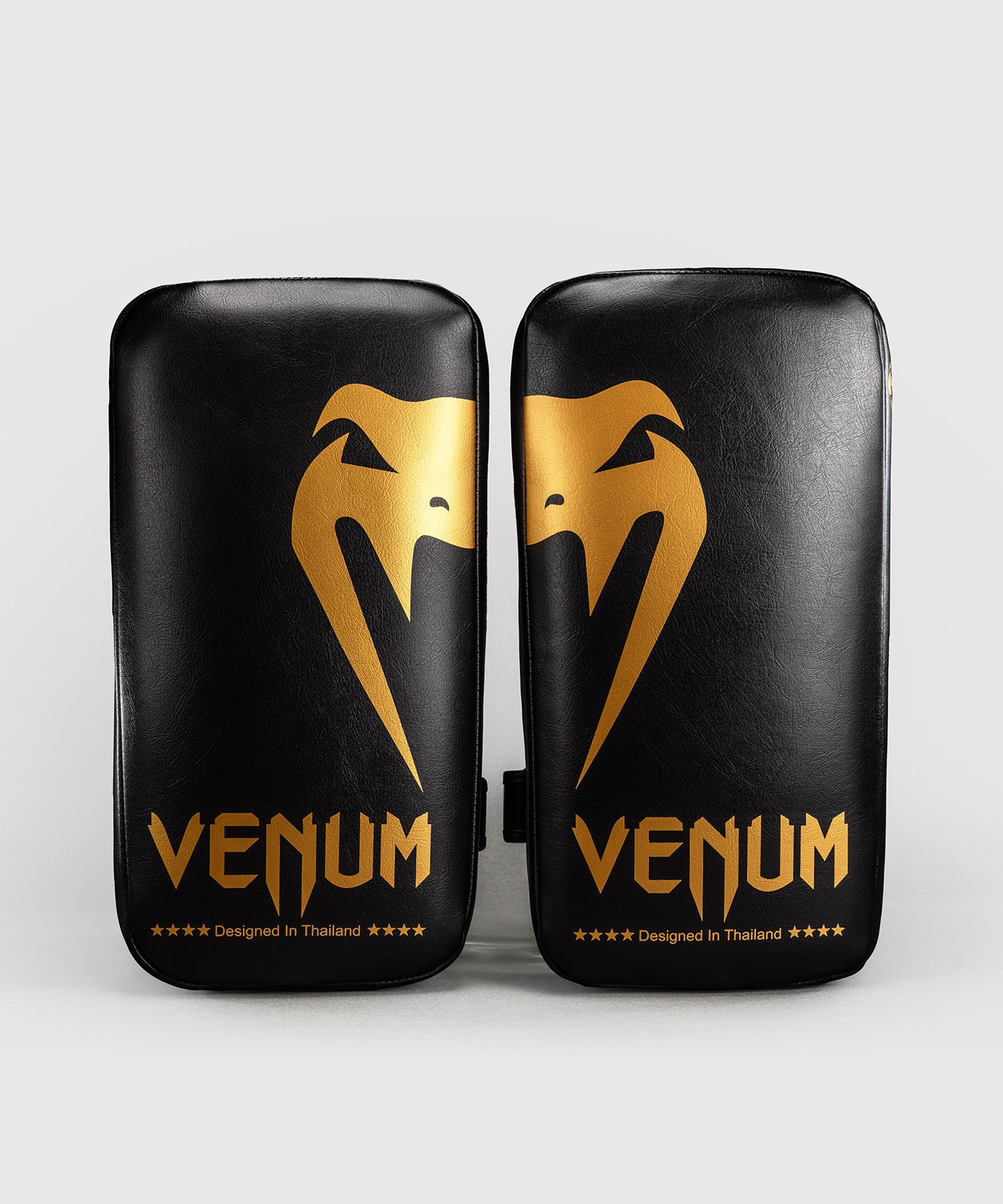Venum Giant Kick Pads - Black/Gold (Pair)