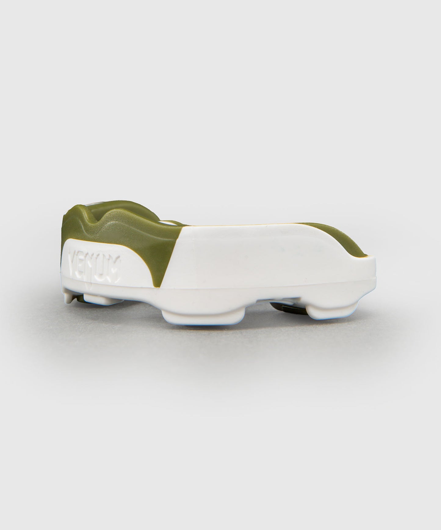Venum Predator Protector Bucal – Blanco/Caqui