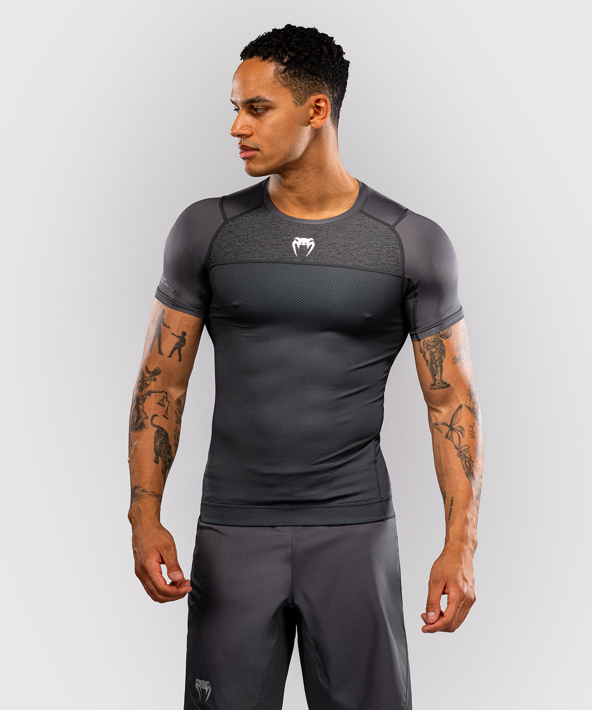 Rashguard manches courtes Venum G-Fit Scale - Gris