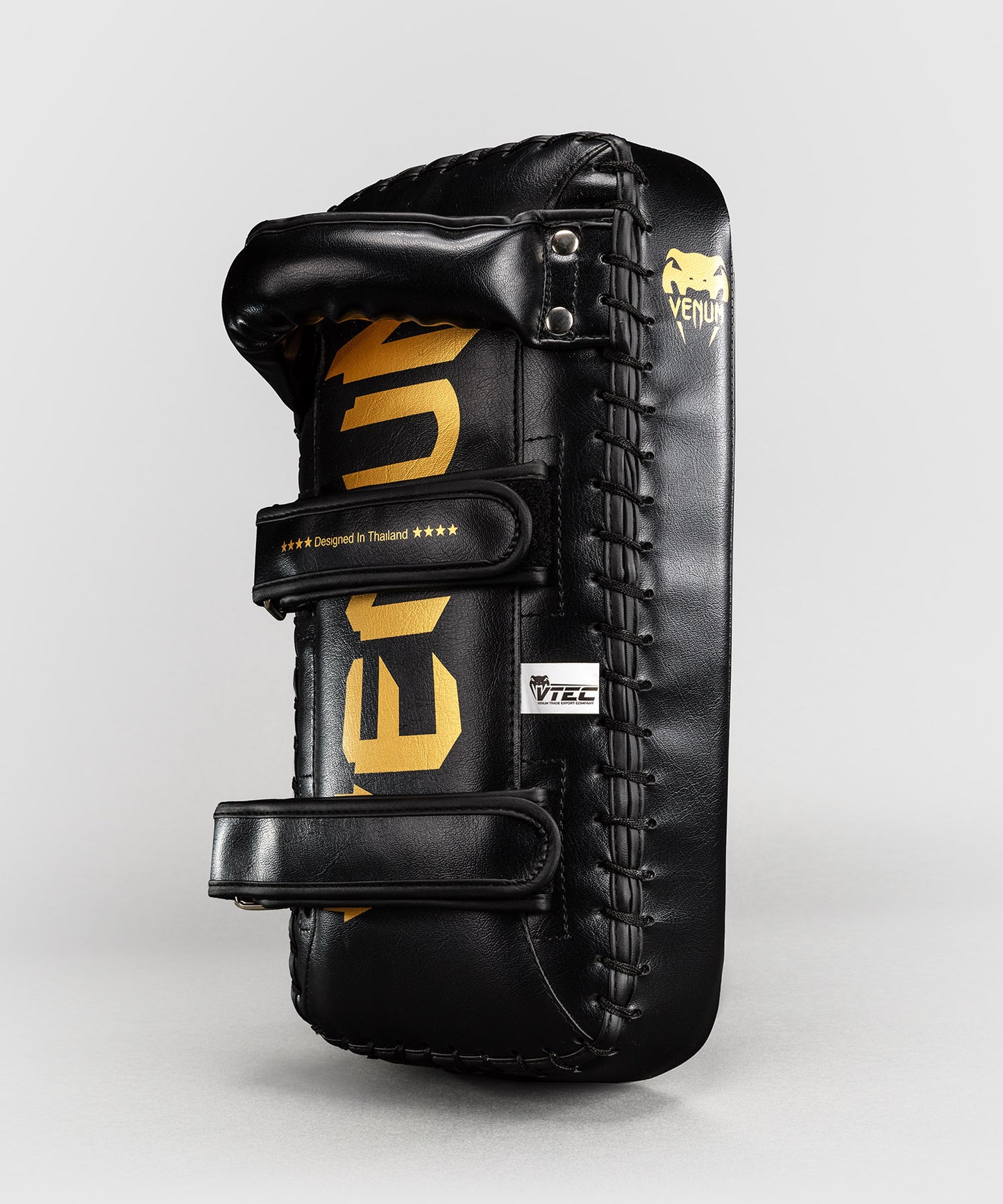Venum Giant Kick Pads - Black/Gold (Pair)