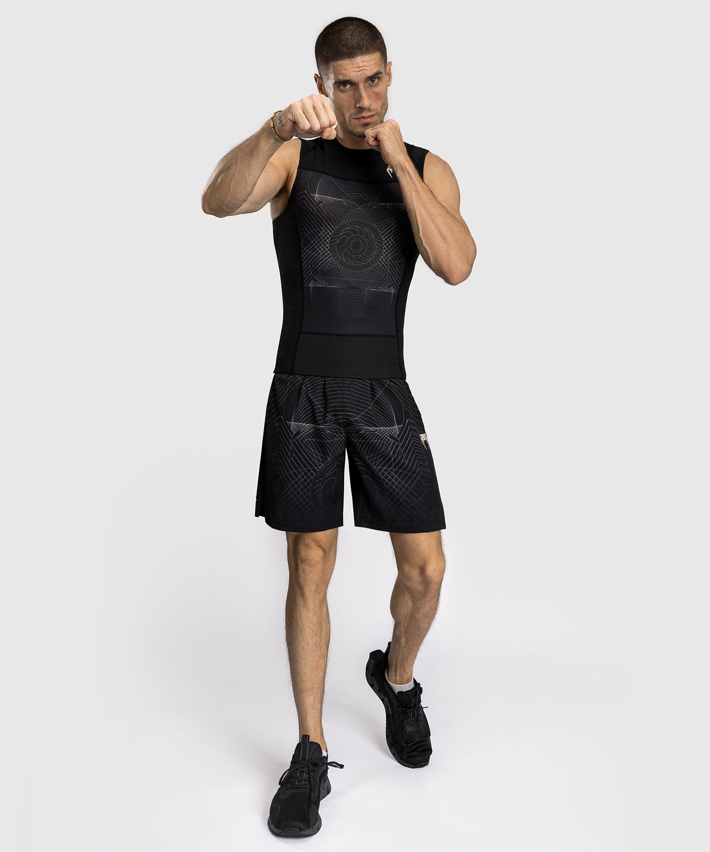 Venum G-Fit Air Herren Ärmelloses Rashguard - Tiefschwarz/Wüstensand