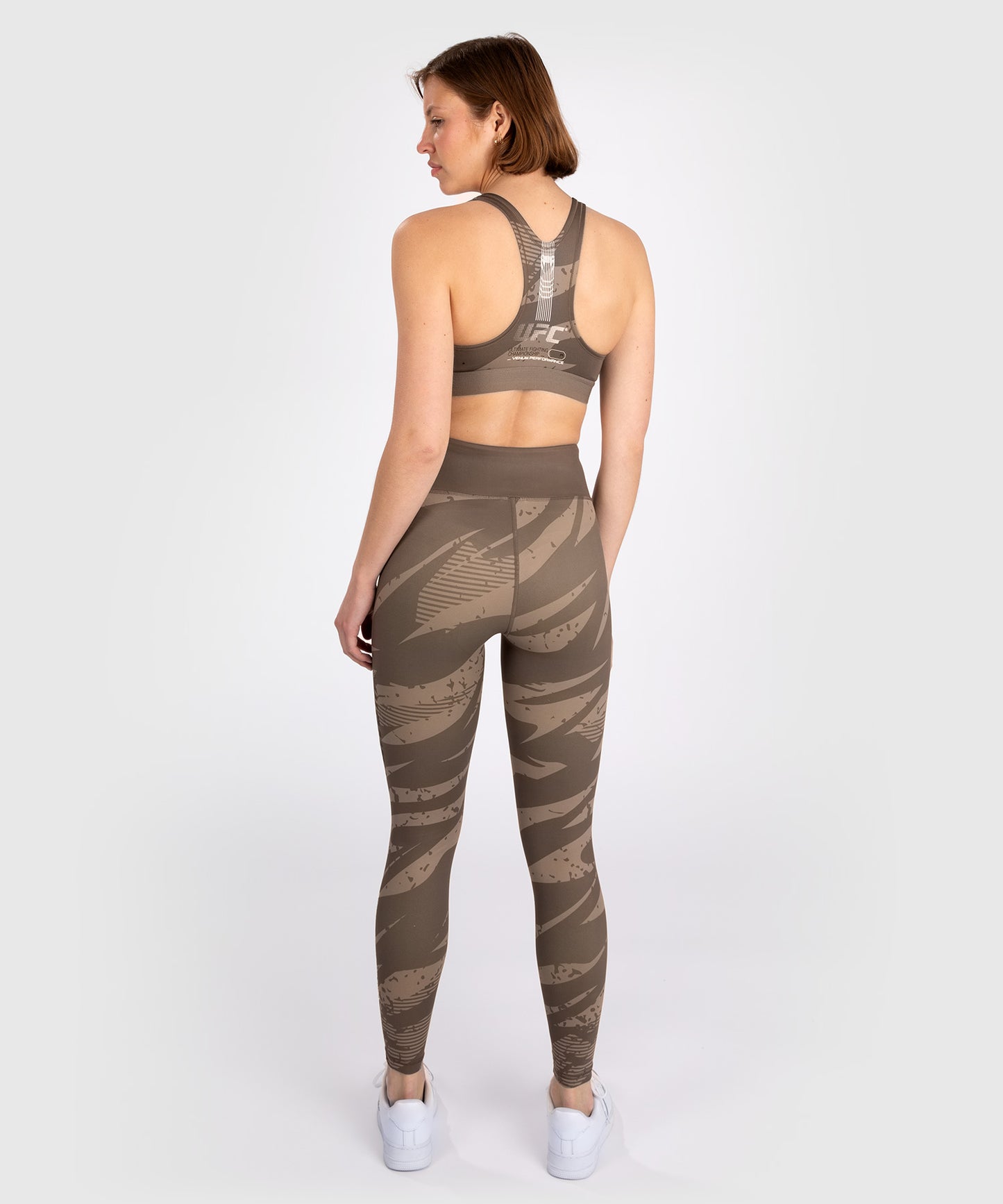 UFC Adrenaline by Venum Fight Week Sujetador Deportivo para Mujer – Desert Camo