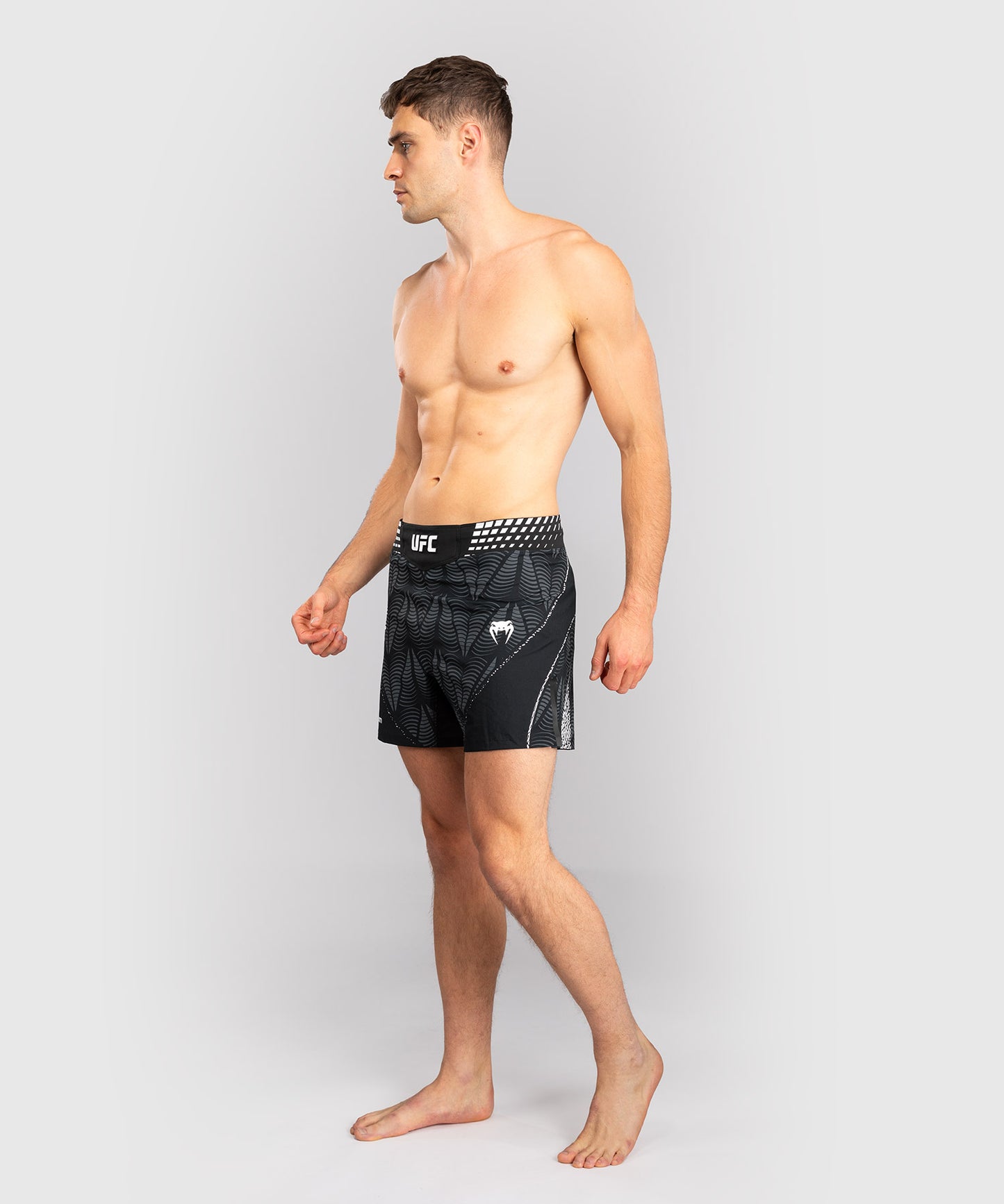 UFC Zenith by Venum Authentic Fight Night Kurze Passform Fight Short Herren - Schwarz