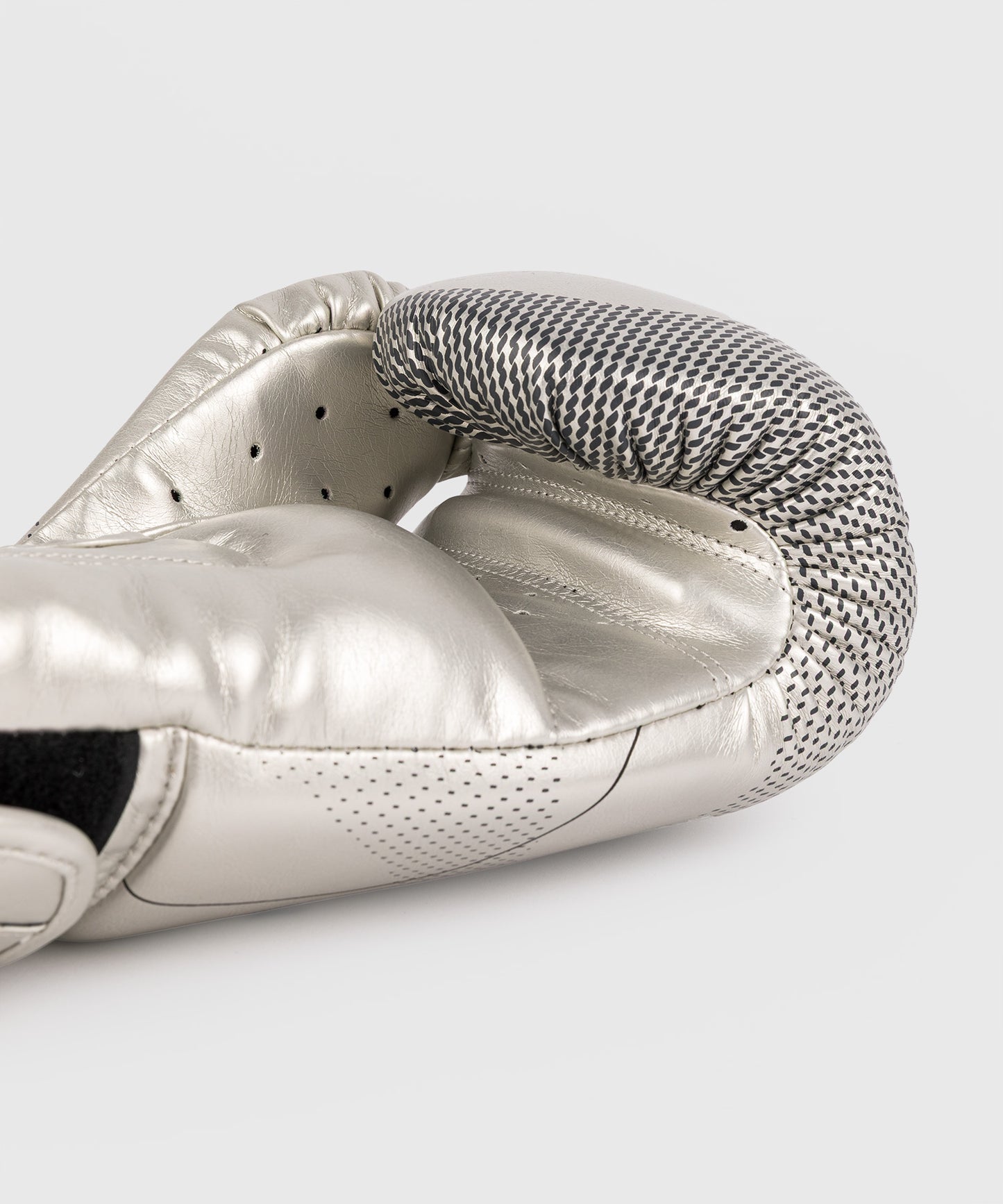 Gants de Boxe Venum Nexus – Argent/Noir