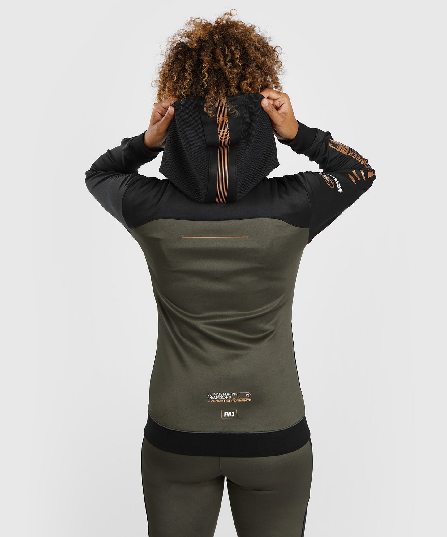 Sweatshirt zippé à capuche pour Femmes UFC Adrenaline by Venum Fight Week - Kaki/Bronze