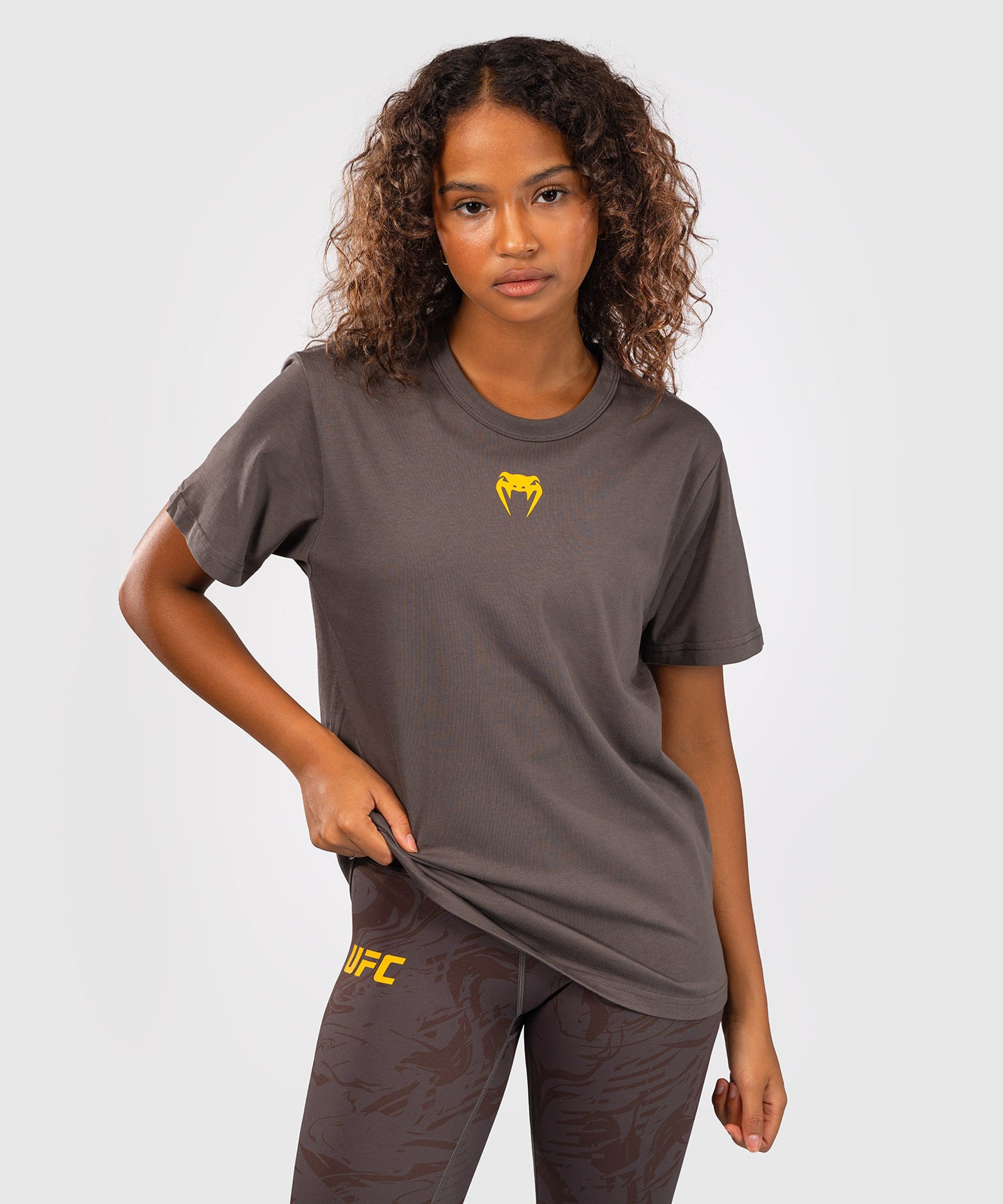 T-shirt à Manches Courtes pour Femmes UFC Fusion by Venum Fight Week - Marron Terrestre