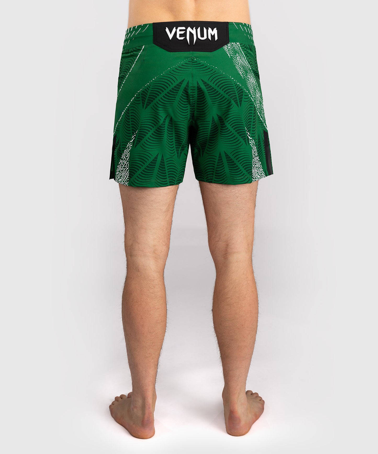 UFC Zenith by Venum Authentic Fight Night Short de pelea ajuste corto Hombre - Verde