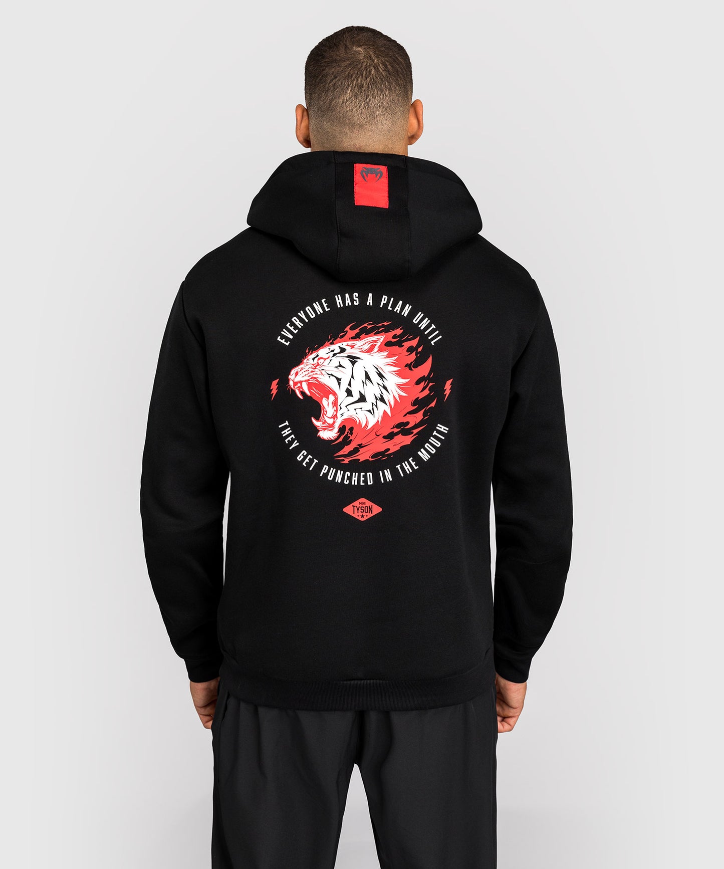 Venum x Mike Tyson Tiger Sudadera con Capucha - Negro Profundo/Rojo Intenso