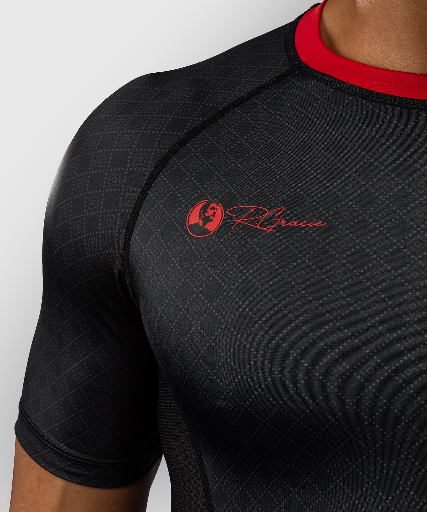 Venum x Roger Gracie Signature Rashguard Manga Corta - Negro/Rojo