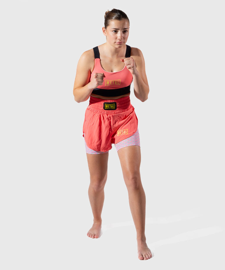 Metal Boxe Post Cutting Treats 2-in-1-Damen-Fightshorts - Koralle