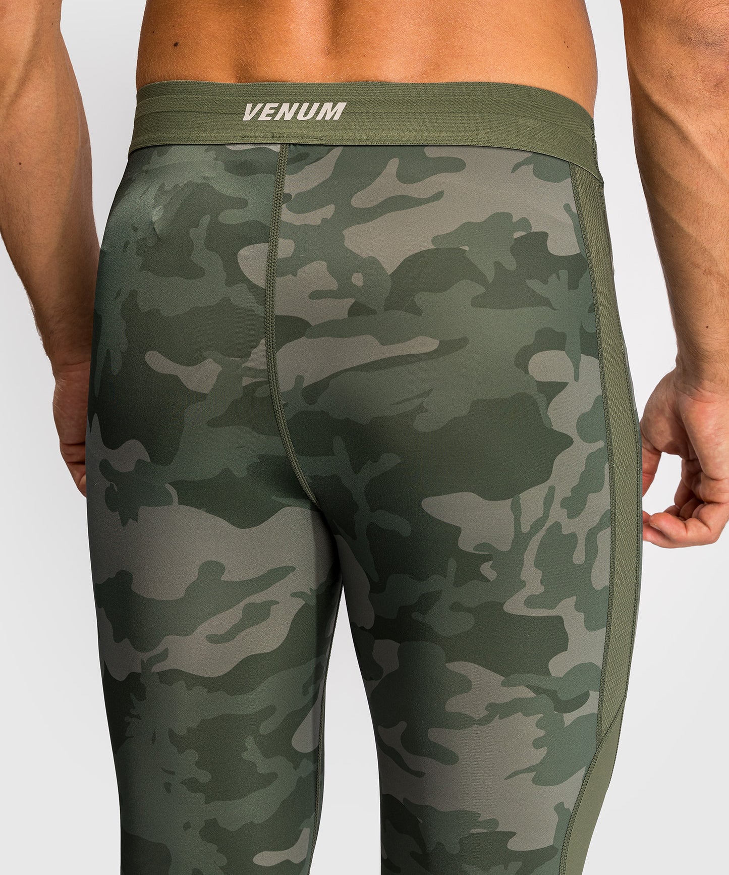 Venum G-Fit Air Kompressionshose für Männer - Military Camo