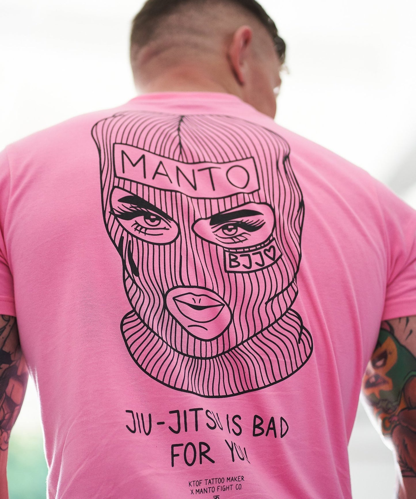 Manto X Ktof Balaclava Camiseta - Rosa/Negro