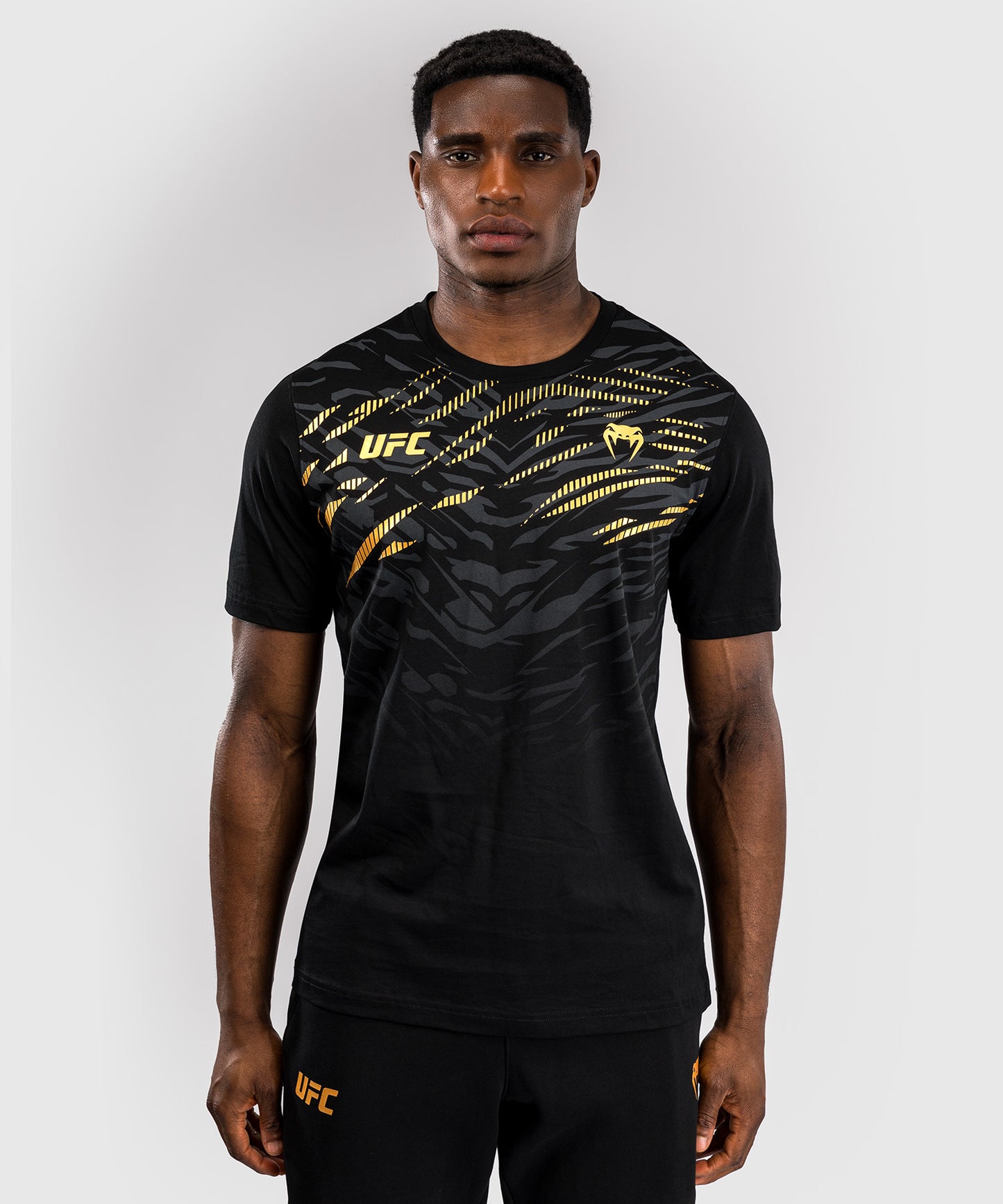 T-shirt à Manches Courtes pour Hommes UFC Fusion by Venum Replica - Champion