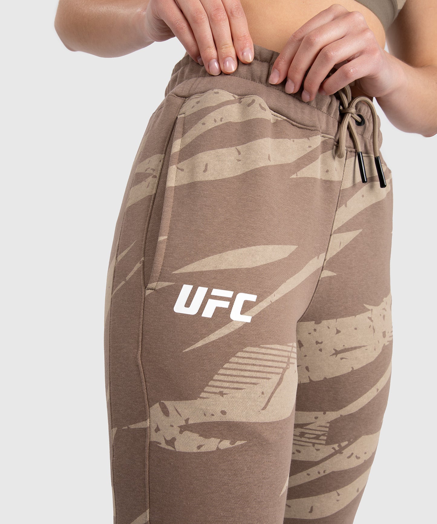 Pantalon en Coton pour Femmes UFC Adrenaline by Venum Fight Week - Desert Camo