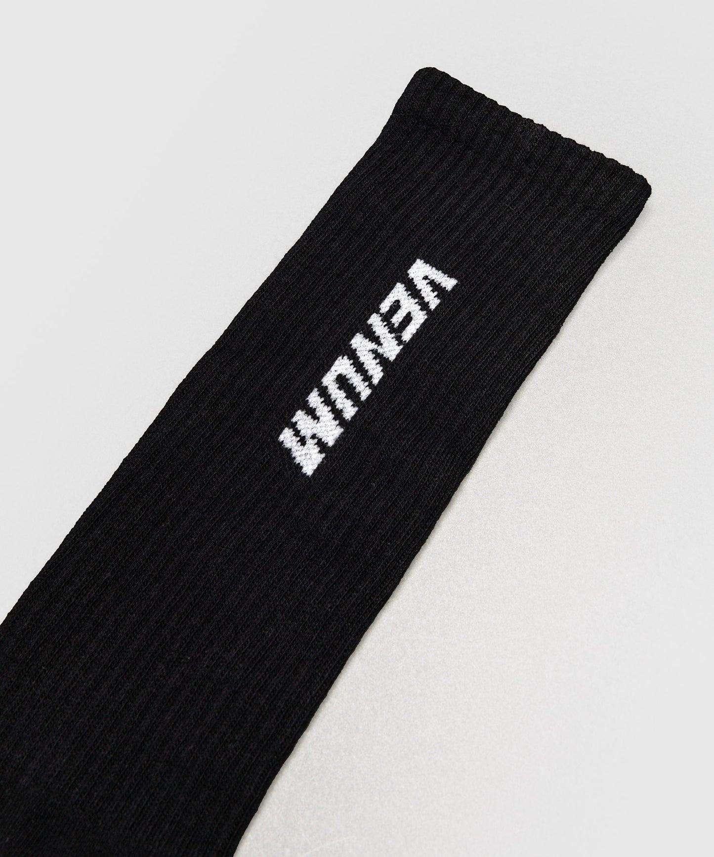 Chaussettes mi-longues Venum Essential – Noir/Blanc