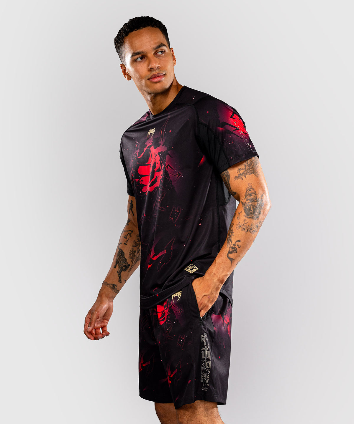 Jujutsu Kaisen x Venum Itadori Dry-Tech T-Shirt – Schwarz/Rot