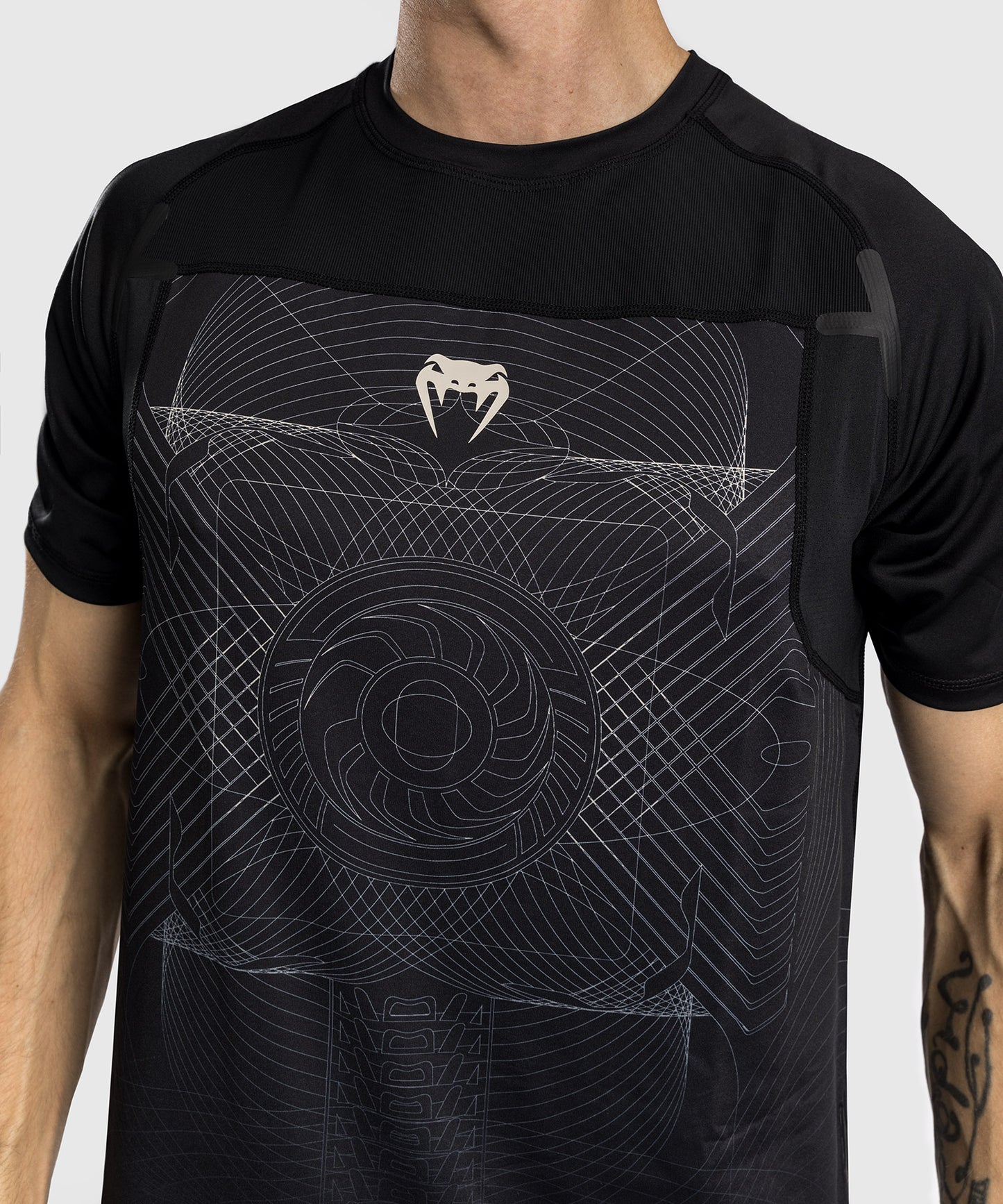 T-Shirt Dry-Tech Venum G-Fit Air pour Hommes - Noir Intense/Sable Désert