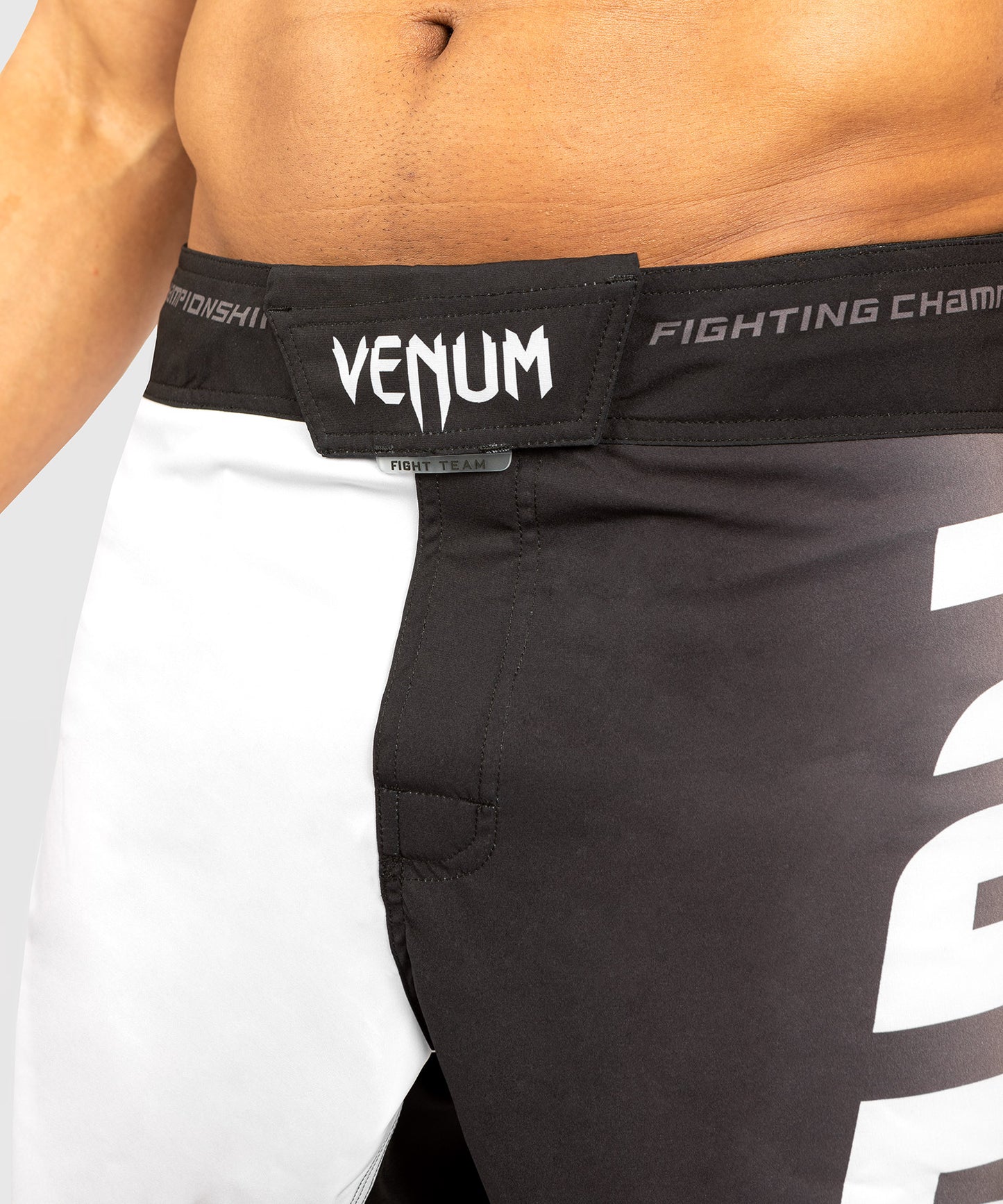 Venum x Ares Fightshort - White