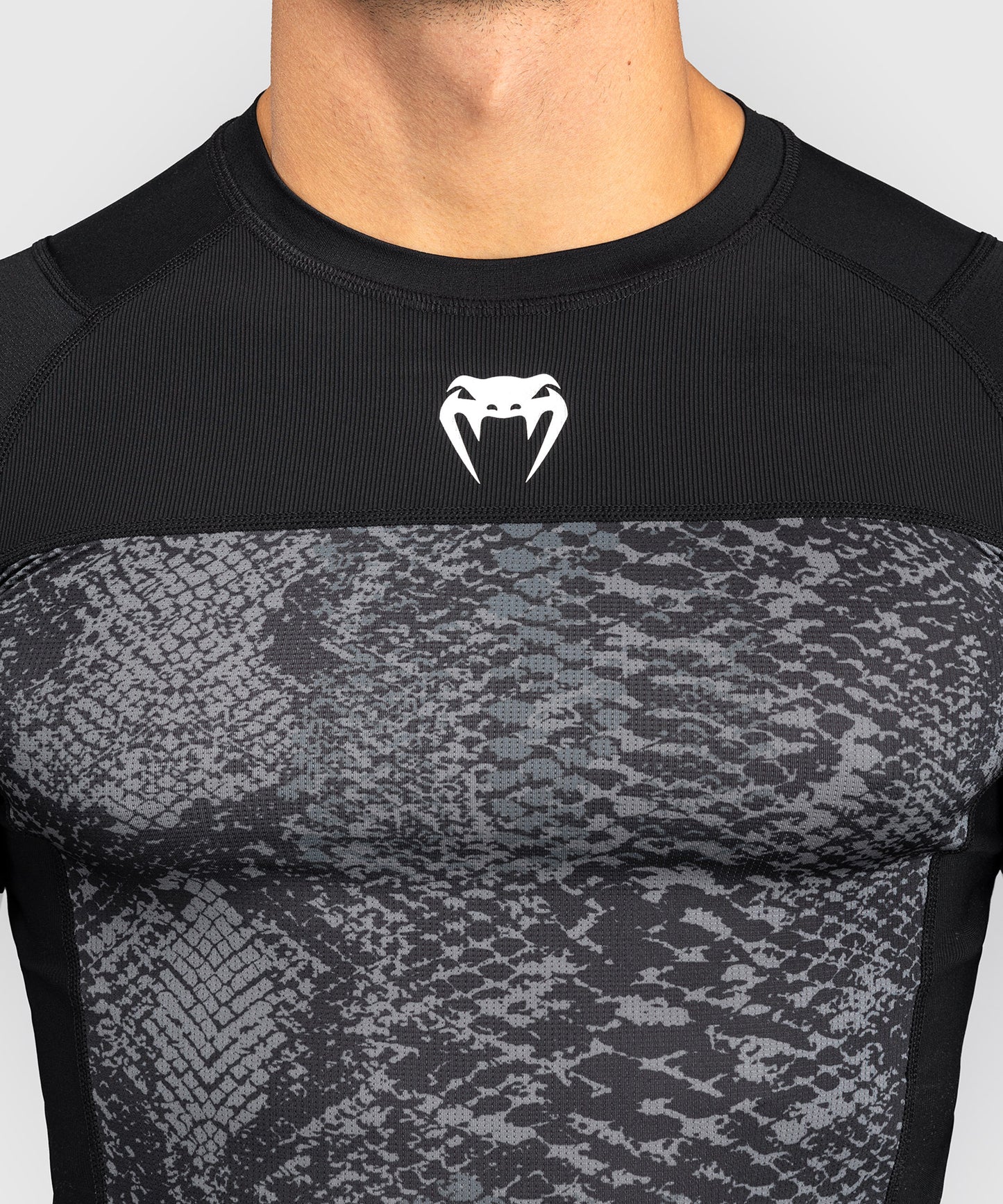VENUM G-Fit Scales Rashguards - Black/ Charcoal Grey