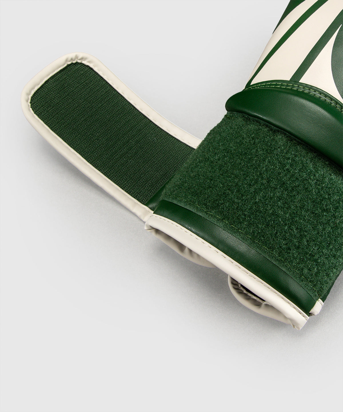 Gants de boxe Venum Challenger 2.5 - Kaki/Blanc cassé