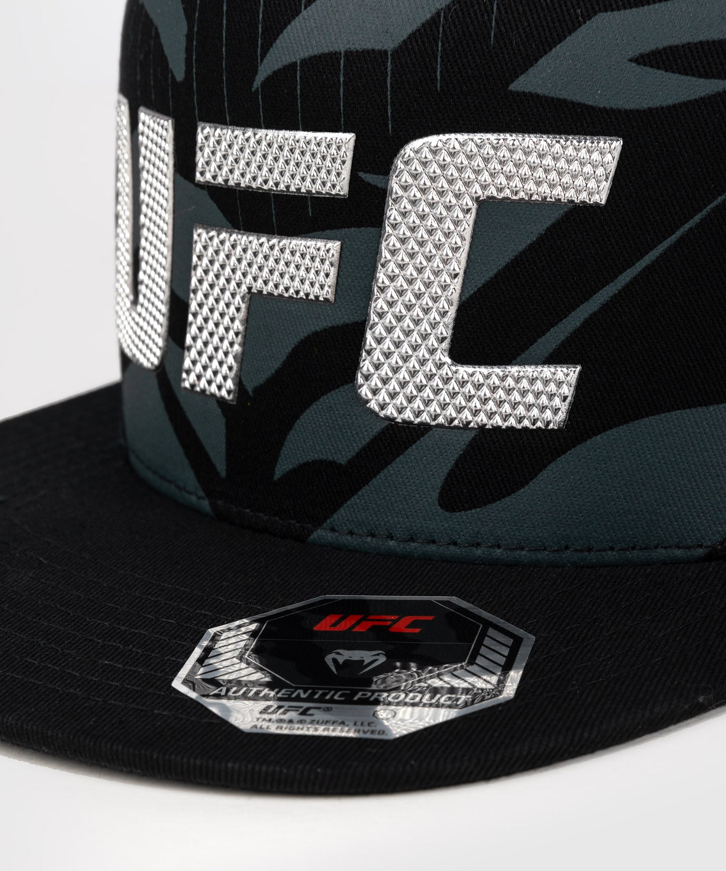 UFC Fusion by Venum Authentic Fight Night Sport Cap - Schwarz