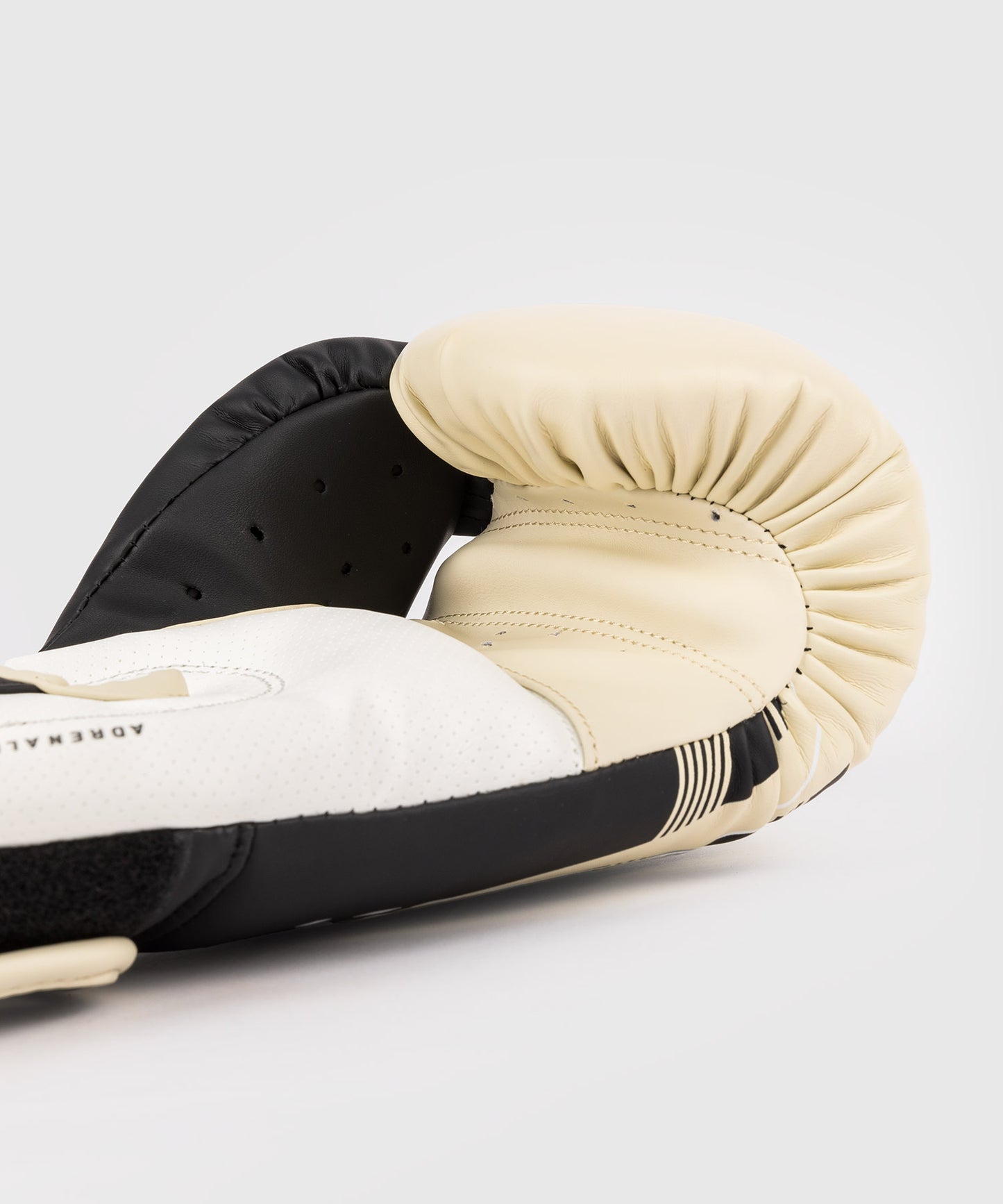 Venum Adrenaline Boxhandschuhe – Schwarz/Elfenbein
