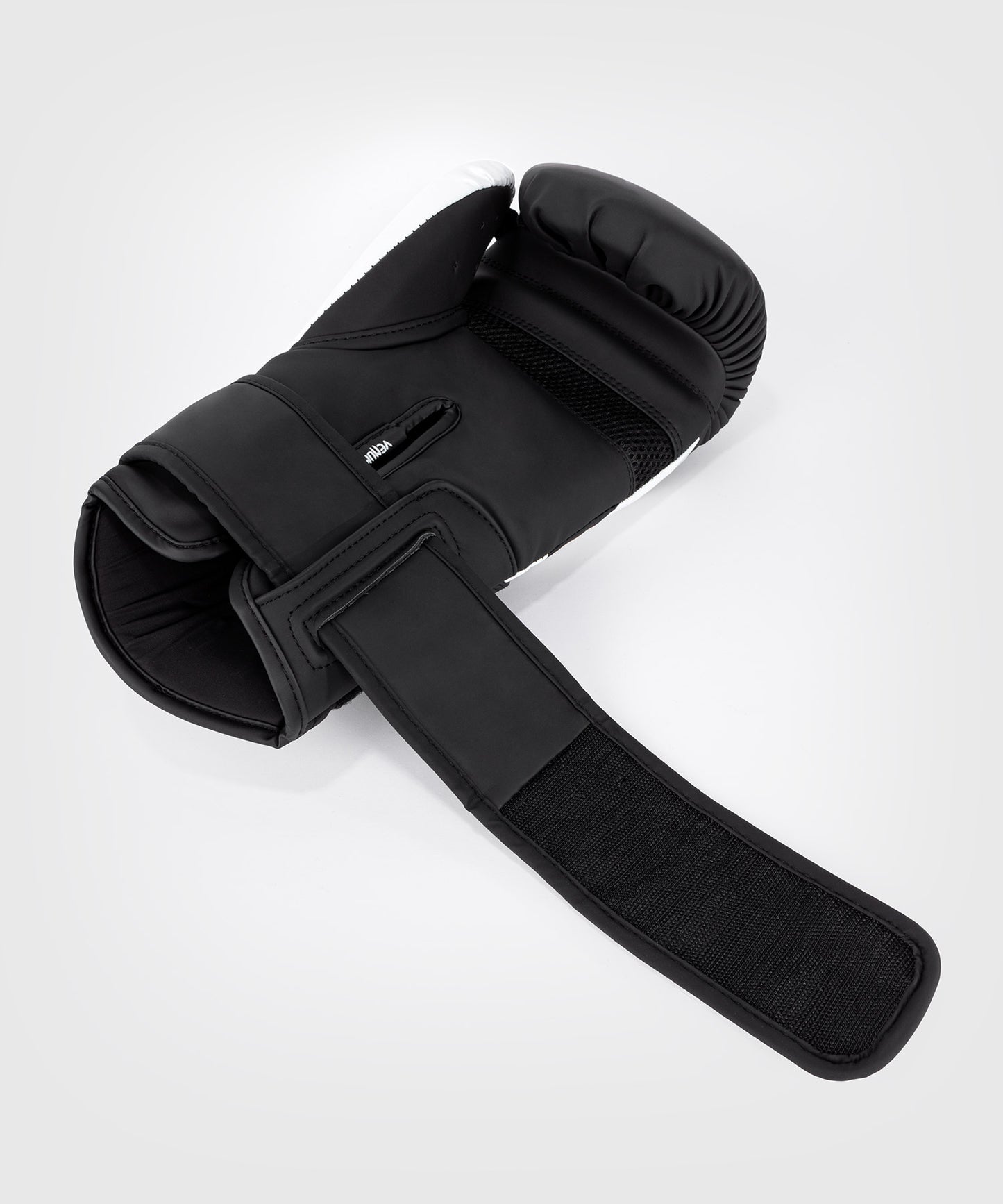 Gants de boxe Venum Challenger 4.0 - Noir/Blanc