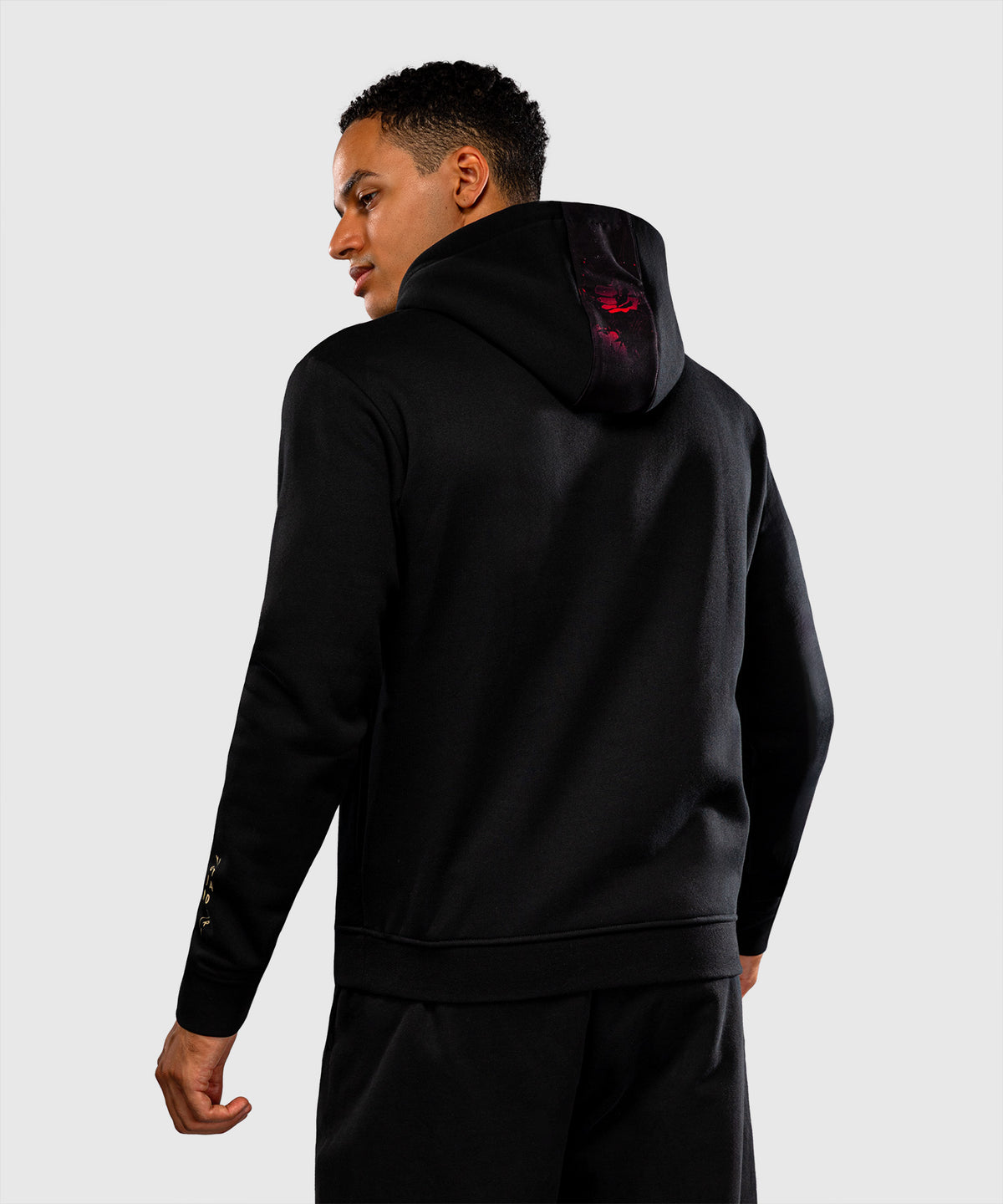 Jujutsu Kaisen x Venum Itadori Sudadera con Capucha  – Negro/Rojo