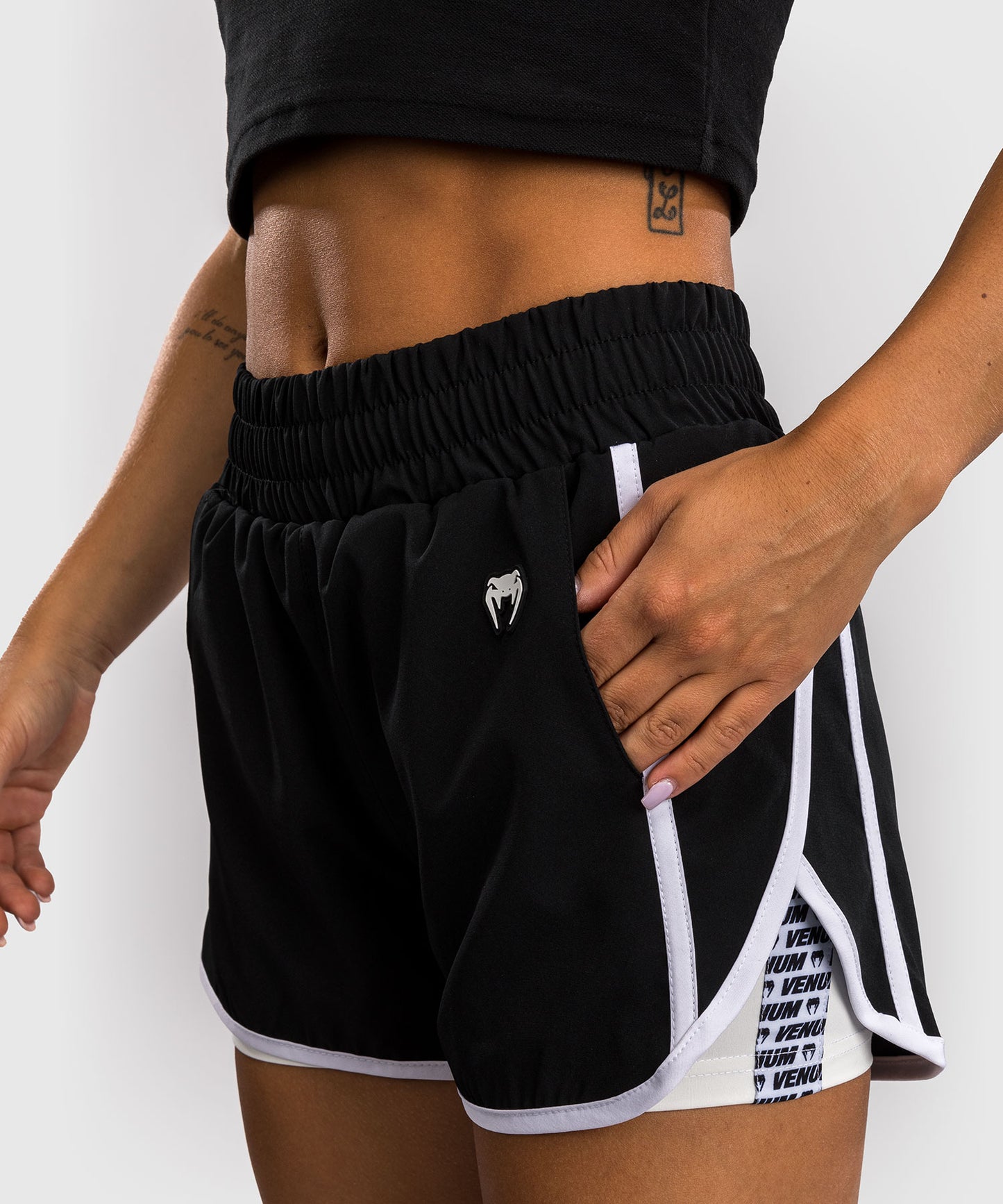 Venum Twilight training shorts - Black/White