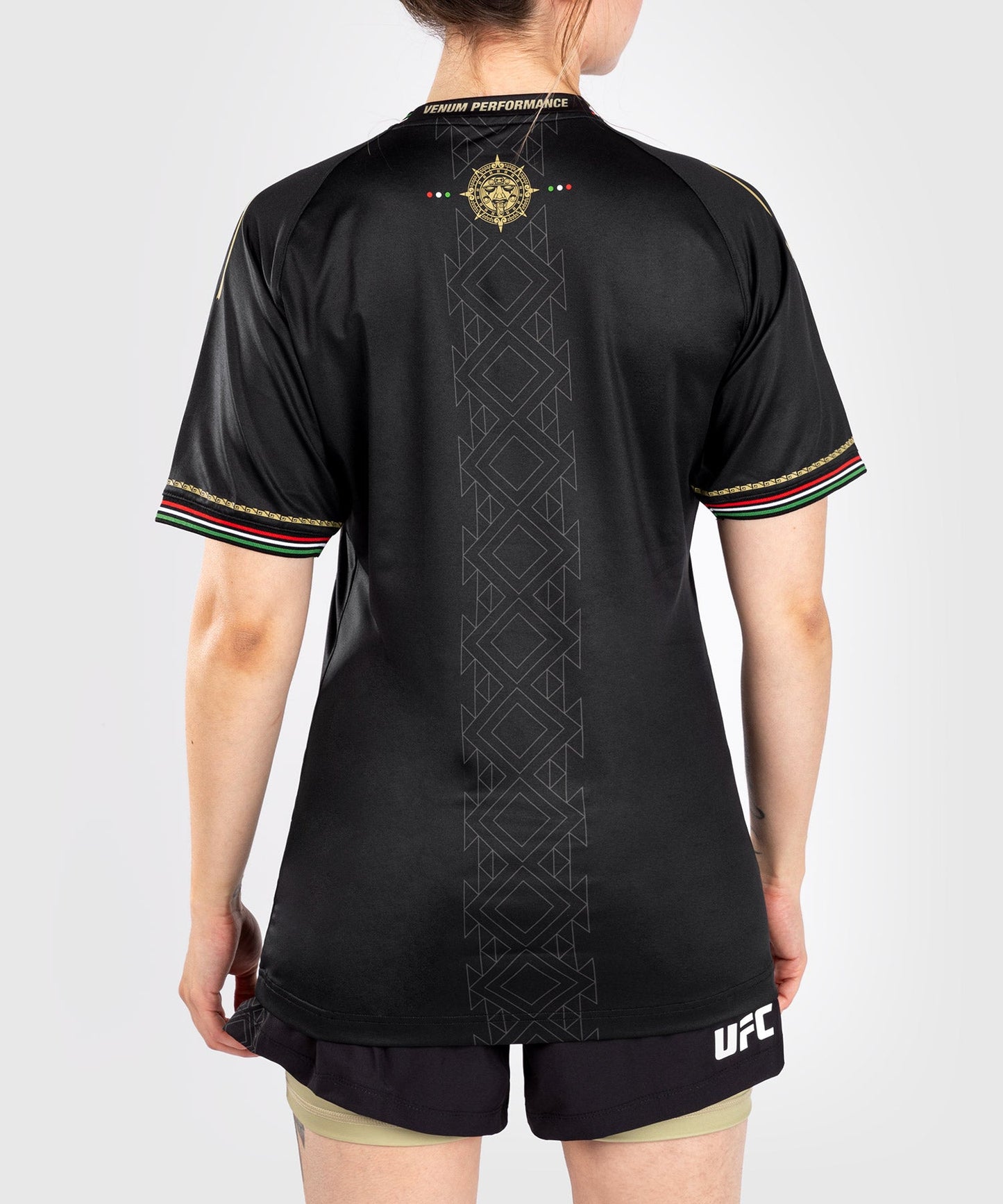 Noche UFC by Venum Authentic Fight Night Dry Tech T-shirt for Women - Black